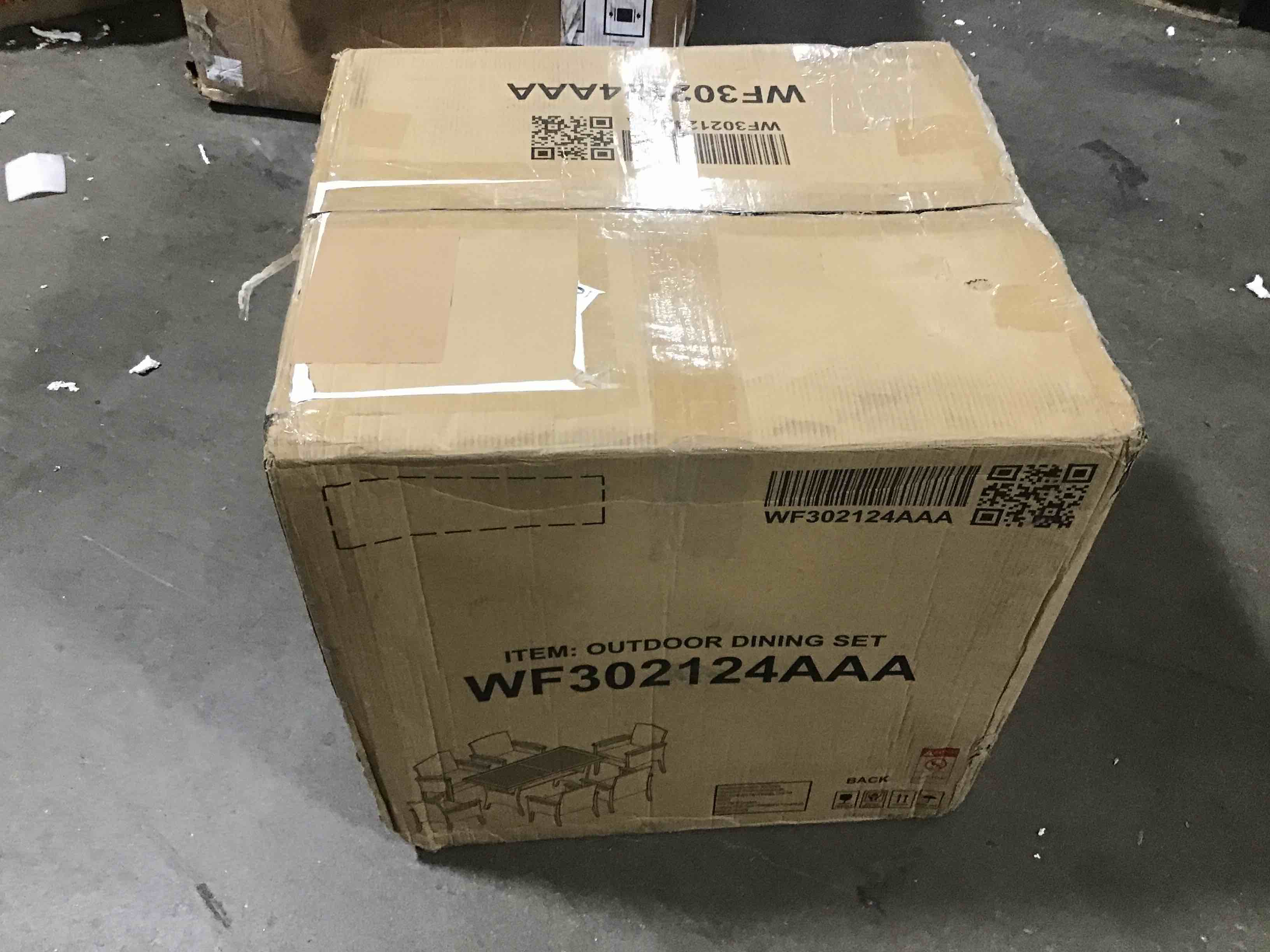 https://s3.amazonaws.com/lotting-images-prod/bidfta/BLU5289487_1689353420516.jpeg