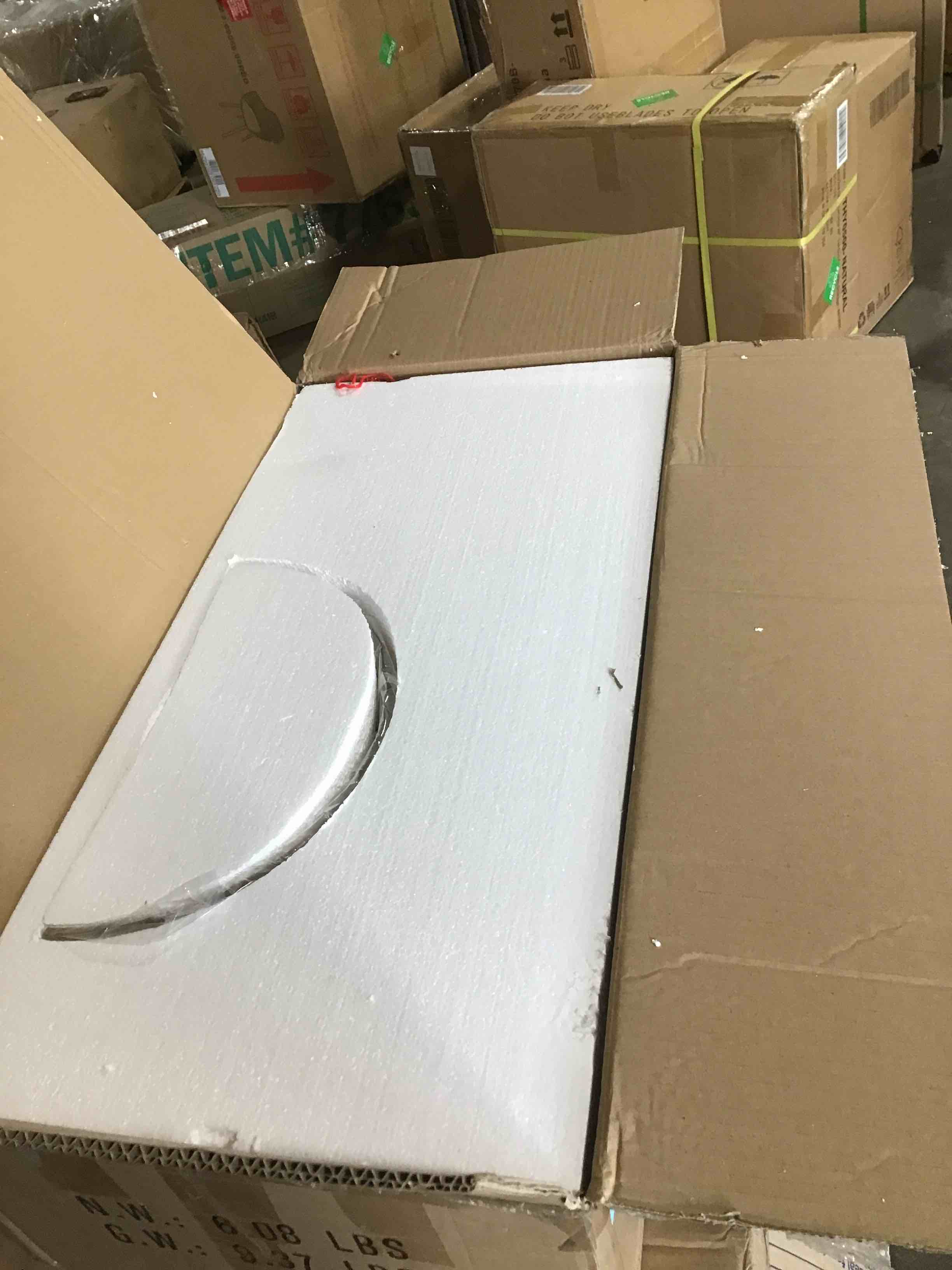 https://s3.amazonaws.com/lotting-images-prod/bidfta/BLU5289635_1691589032072.jpeg