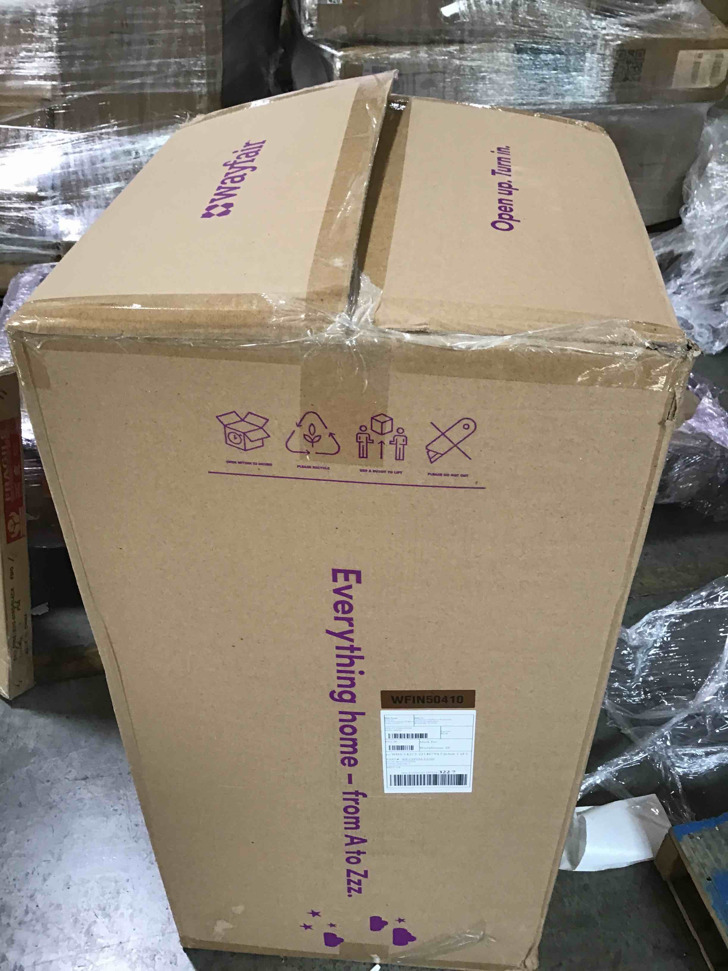 https://s3.amazonaws.com/lotting-images-prod/bidfta/BLU5289675_1693414200340.jpeg