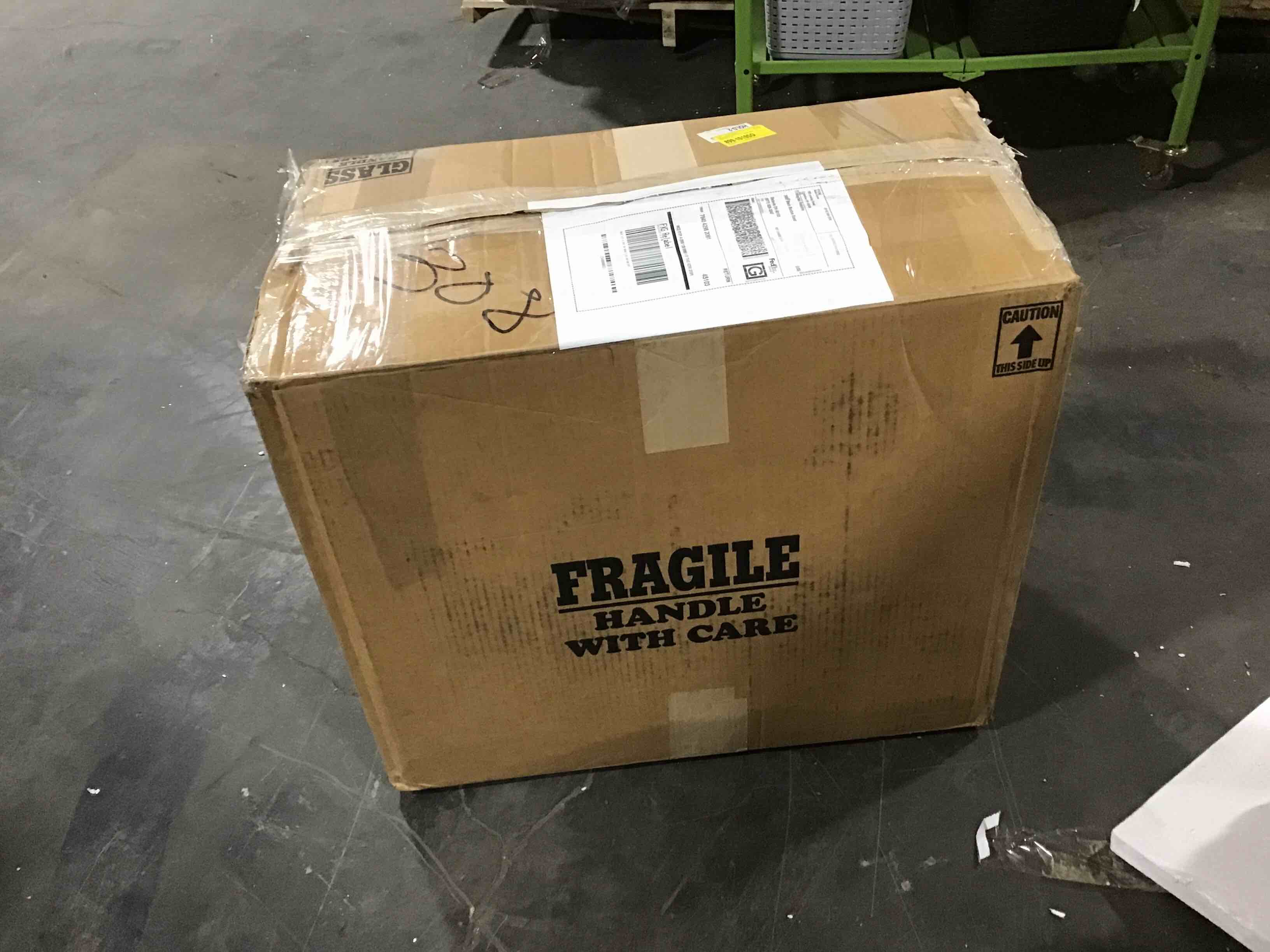 https://s3.amazonaws.com/lotting-images-prod/bidfta/BLU5290423_1695998844057.jpeg