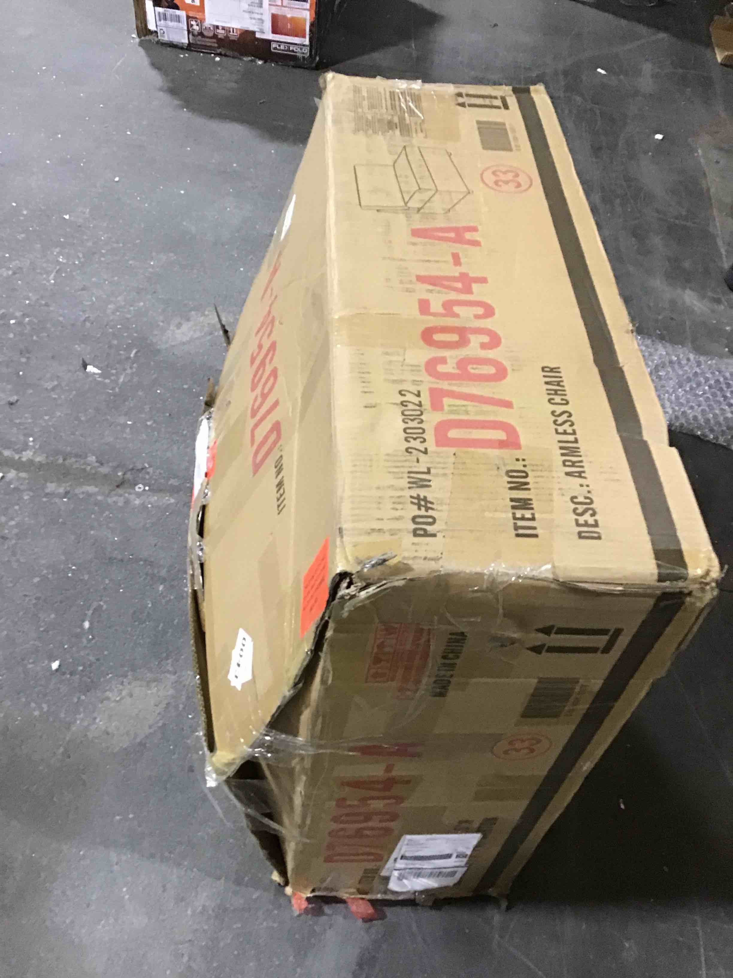https://s3.amazonaws.com/lotting-images-prod/bidfta/BLU5290500_1696085818591.jpeg