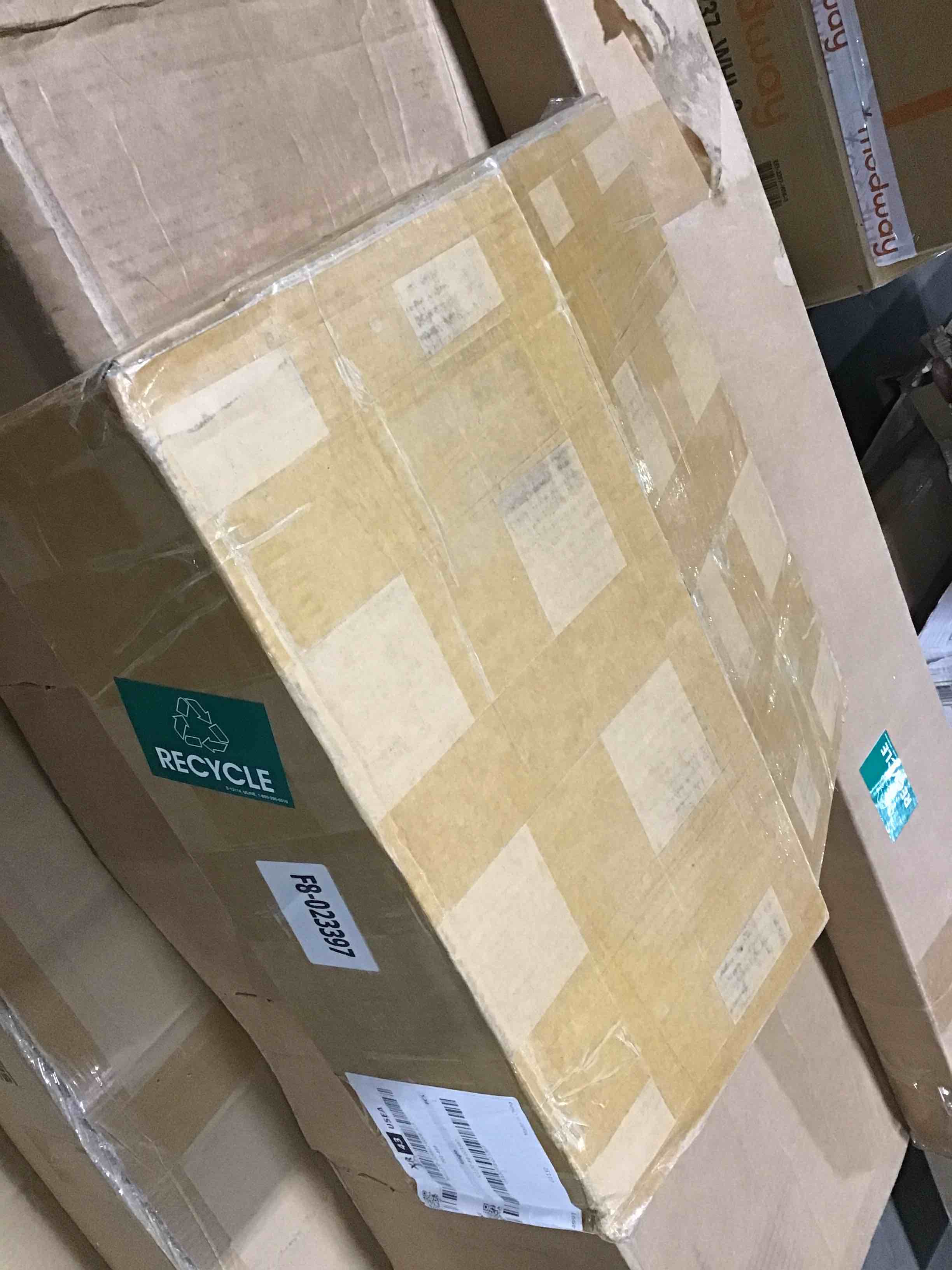 https://s3.amazonaws.com/lotting-images-prod/bidfta/BLU5291079_1688564099612.jpeg