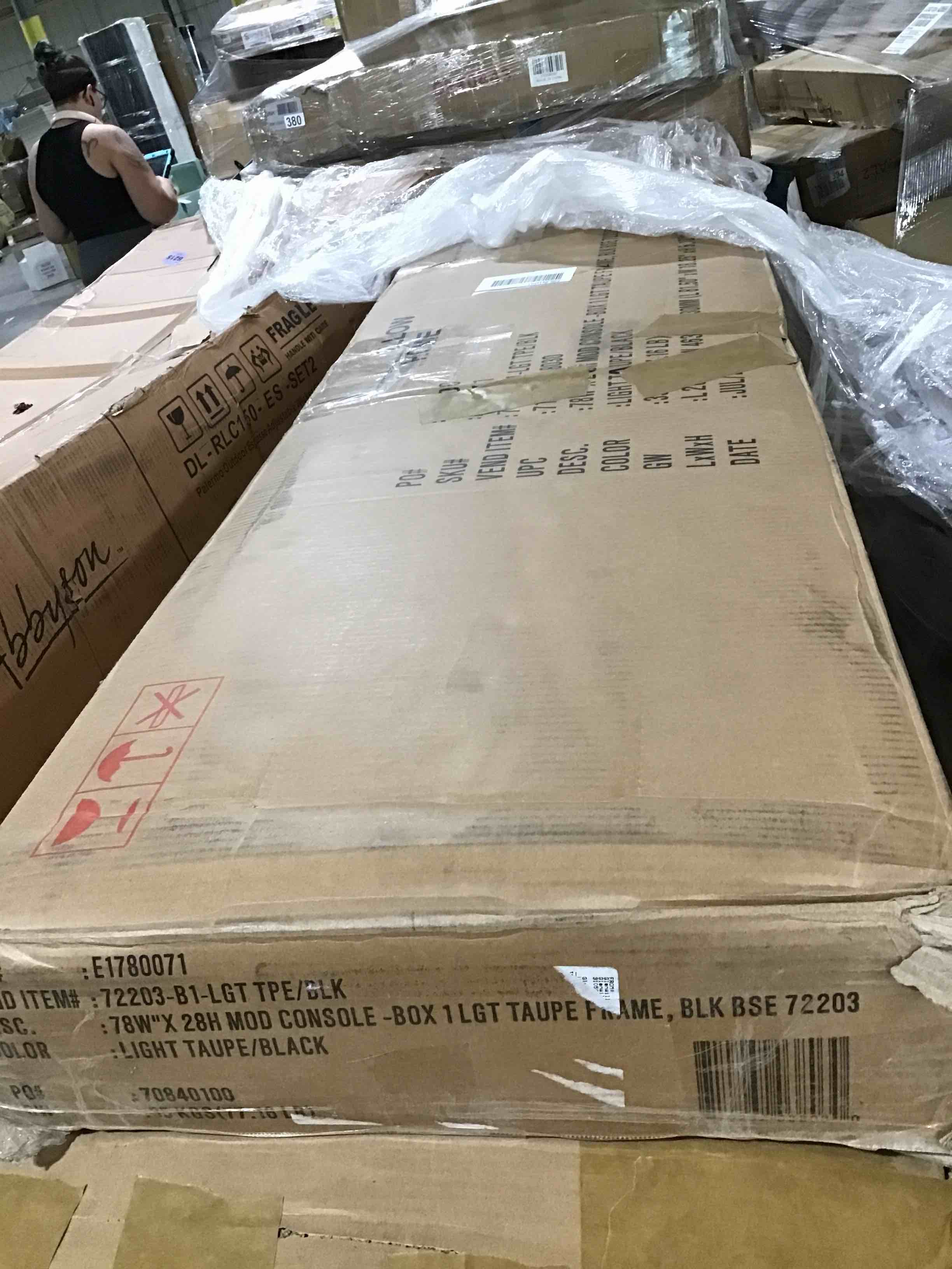 https://s3.amazonaws.com/lotting-images-prod/bidfta/BLU5292020_1689700894629.jpeg