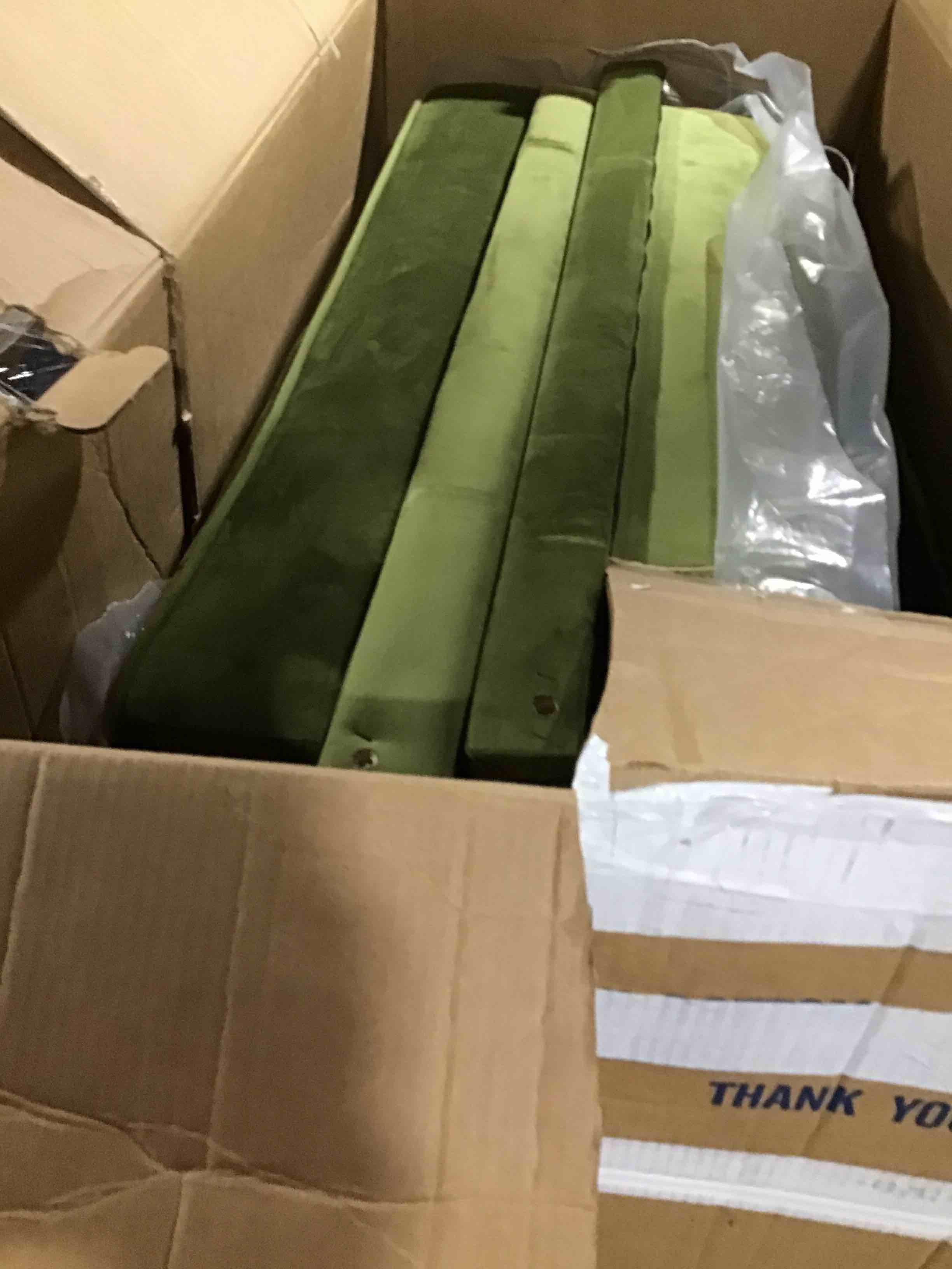 https://s3.amazonaws.com/lotting-images-prod/bidfta/BLU5292808_1690572722351.jpeg