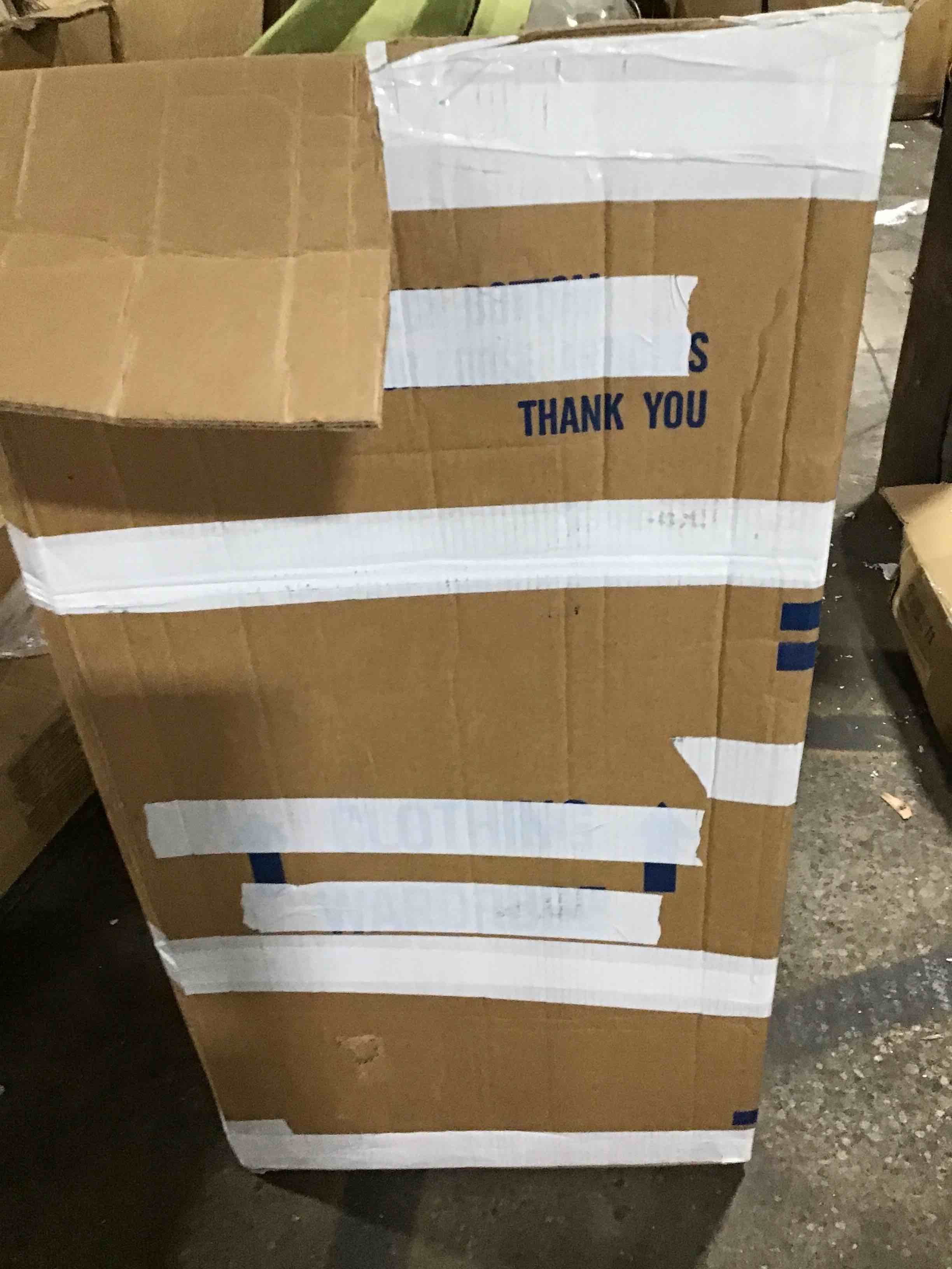 https://s3.amazonaws.com/lotting-images-prod/bidfta/BLU5292808_1690572724751.jpeg