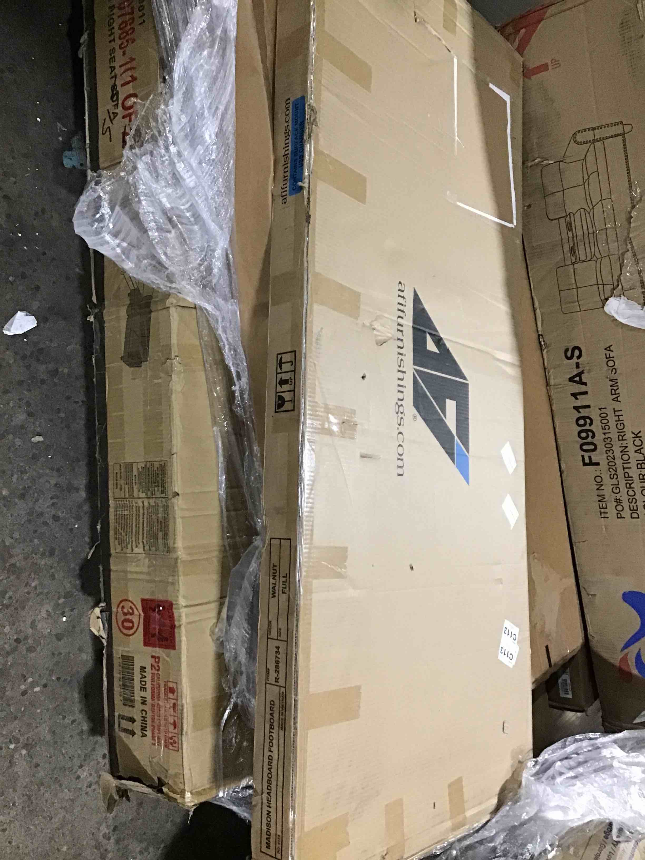 https://s3.amazonaws.com/lotting-images-prod/bidfta/BLU5292810_1690573241826.jpeg
