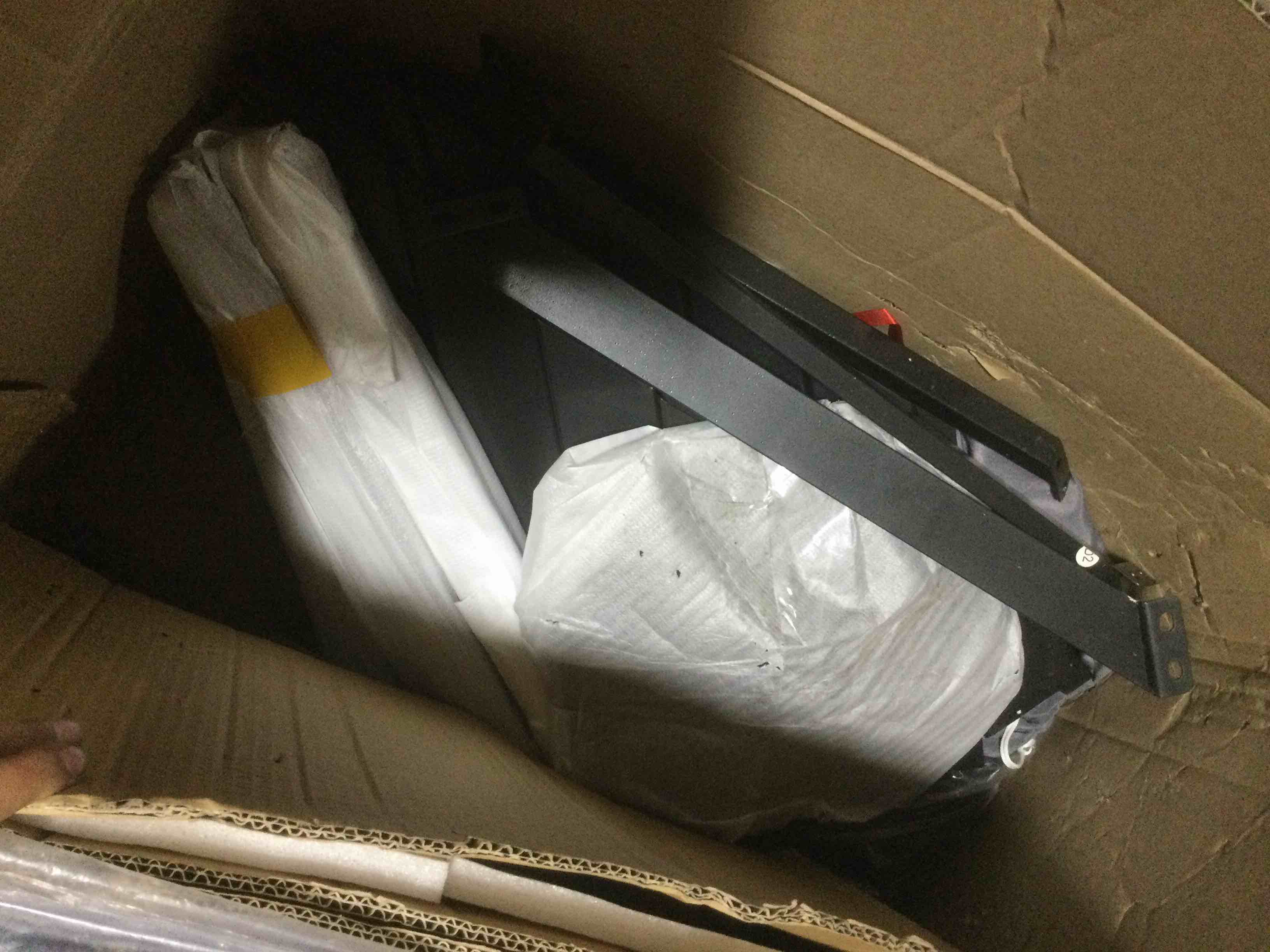 https://s3.amazonaws.com/lotting-images-prod/bidfta/BLU5293363_1694702628717.jpeg