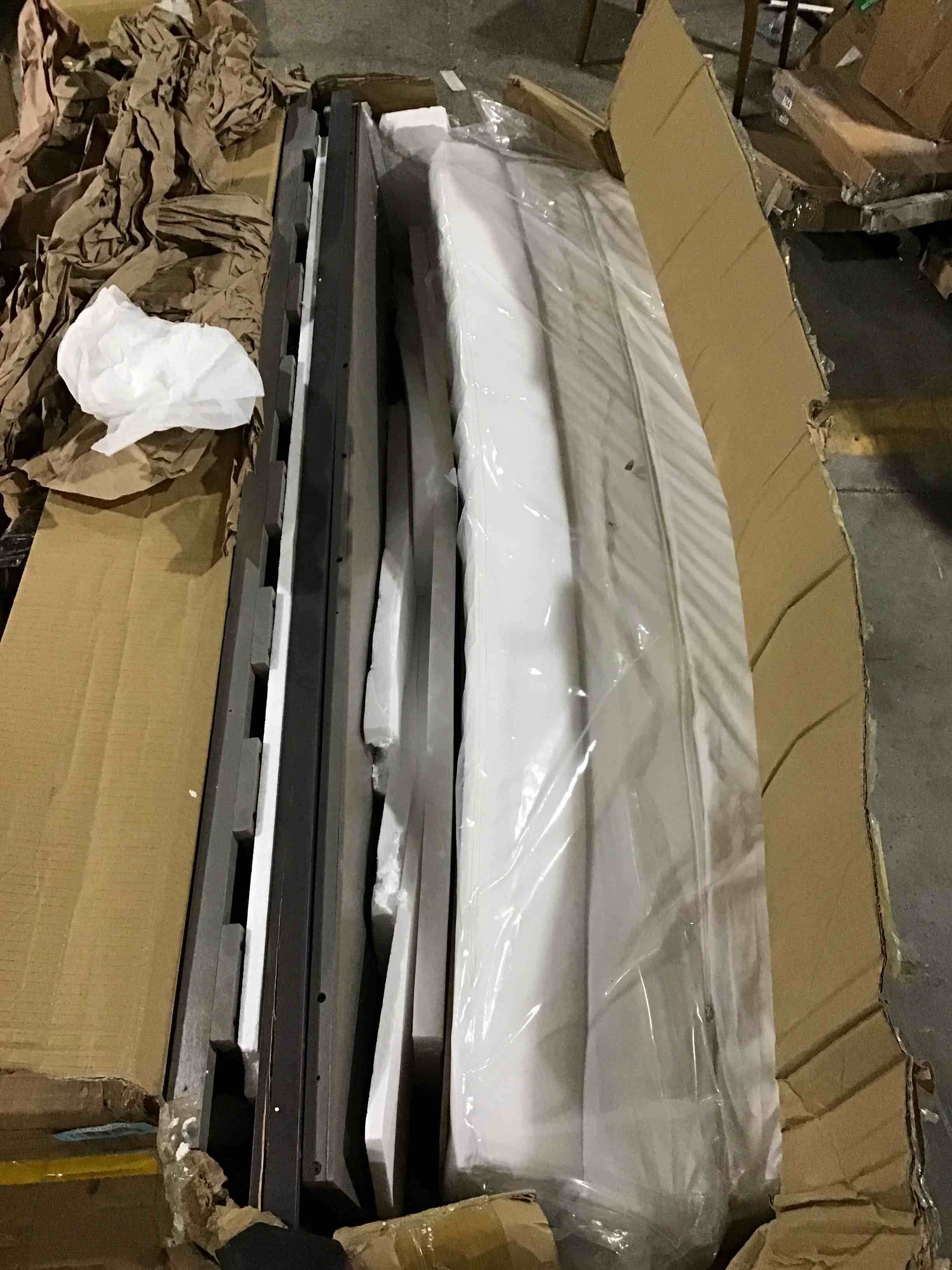 https://s3.amazonaws.com/lotting-images-prod/bidfta/BLU5294711_1690889167218.jpeg