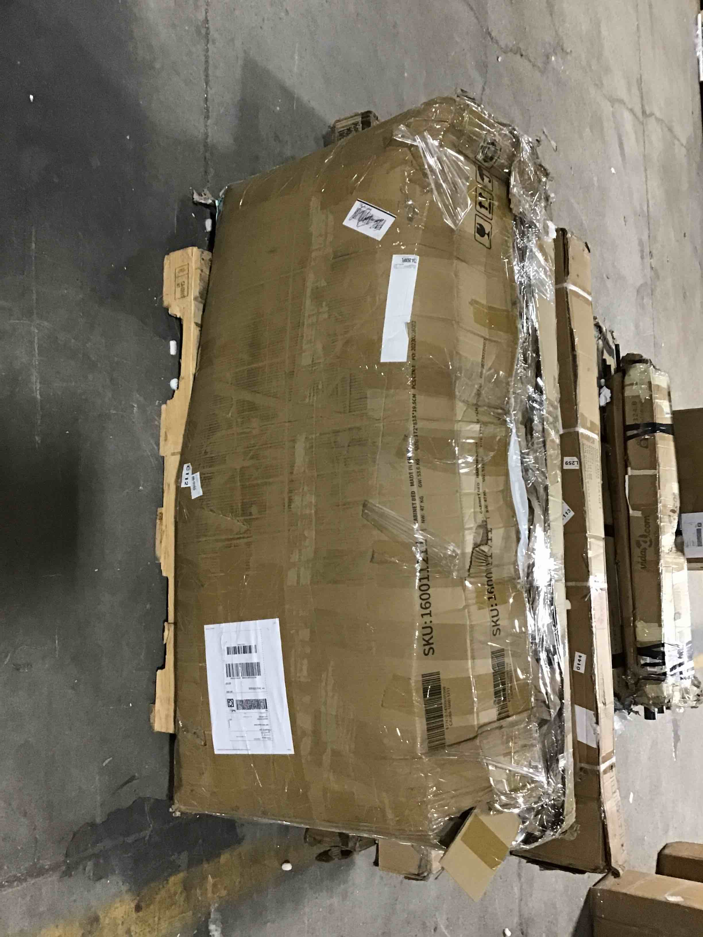 https://s3.amazonaws.com/lotting-images-prod/bidfta/BLU5294711_1690889325949.jpeg