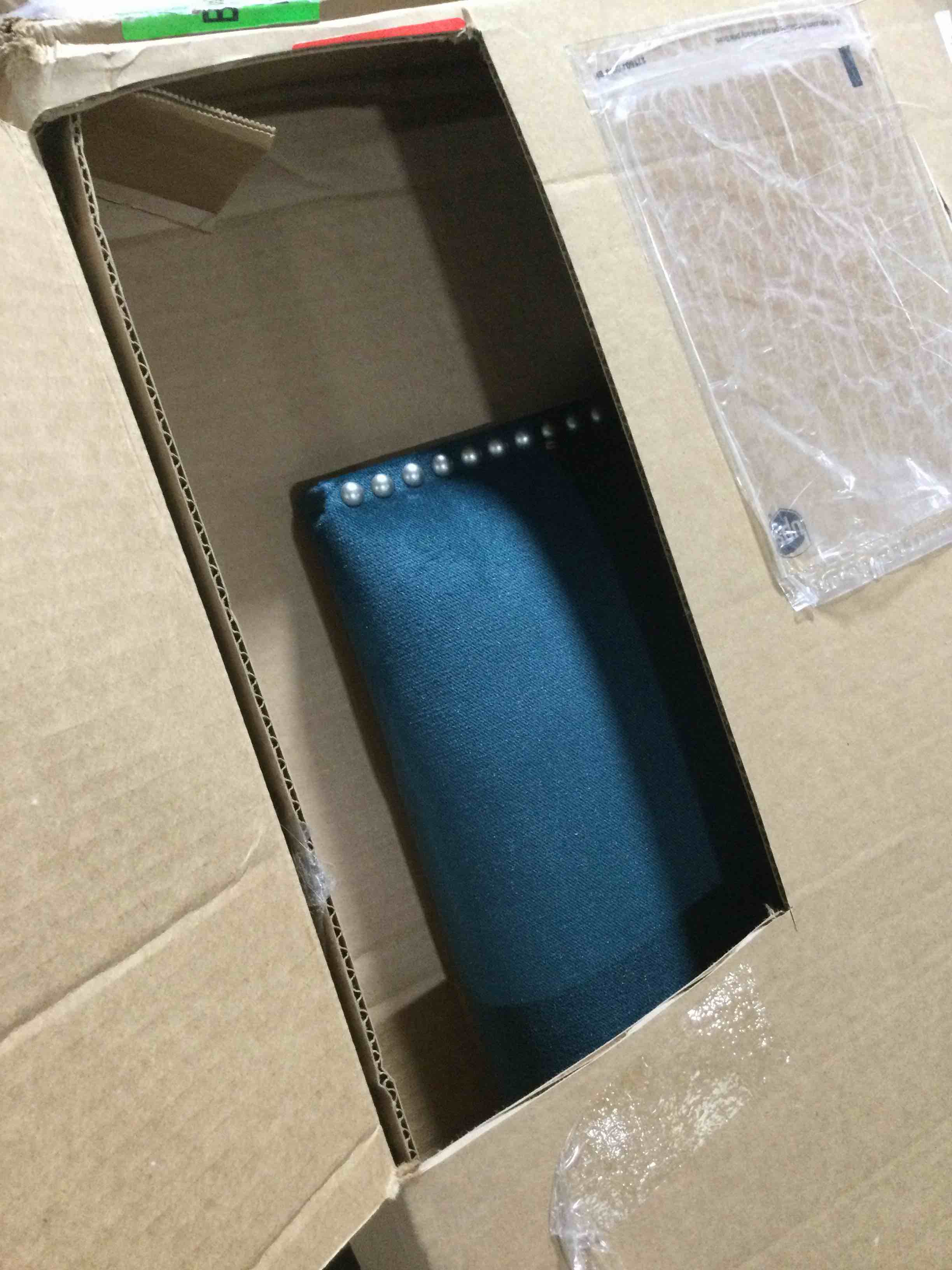 https://s3.amazonaws.com/lotting-images-prod/bidfta/BLU5296026_1689701588844.jpeg