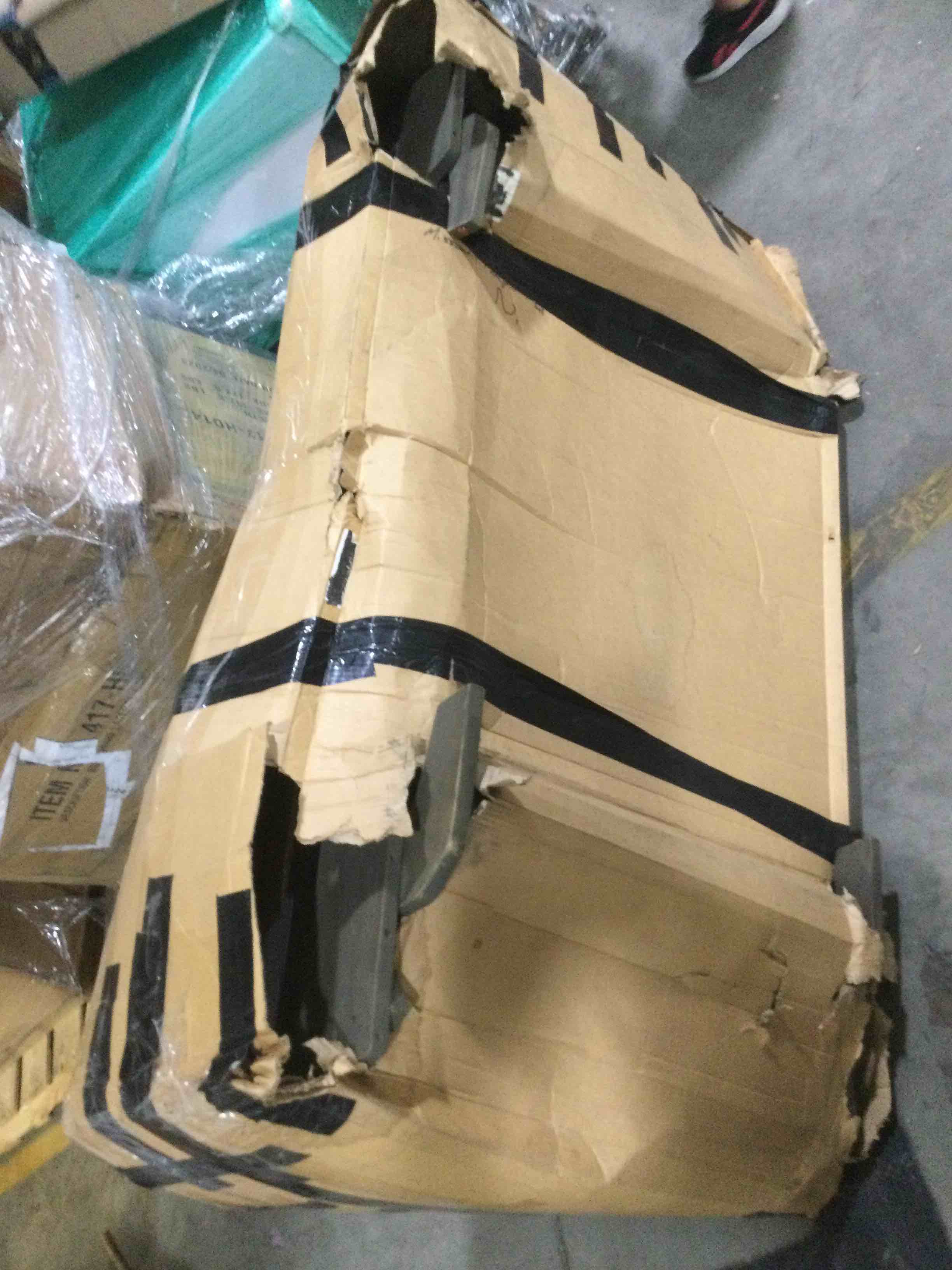 https://s3.amazonaws.com/lotting-images-prod/bidfta/BLU5296857_1690825259632.jpeg