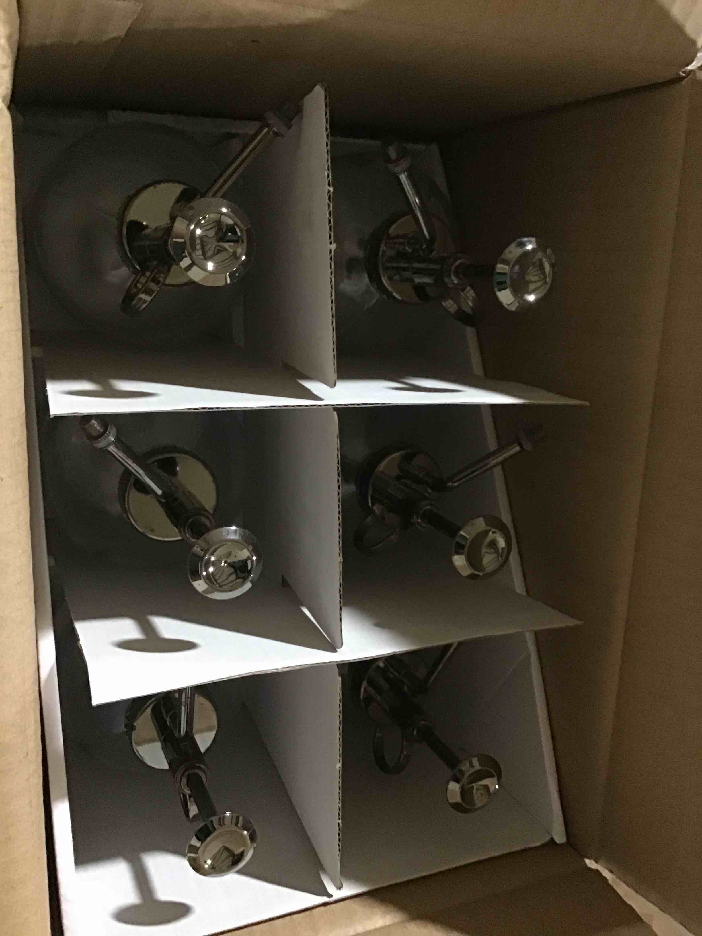 https://s3.amazonaws.com/lotting-images-prod/bidfta/BLU5297095_1689085468799.jpeg