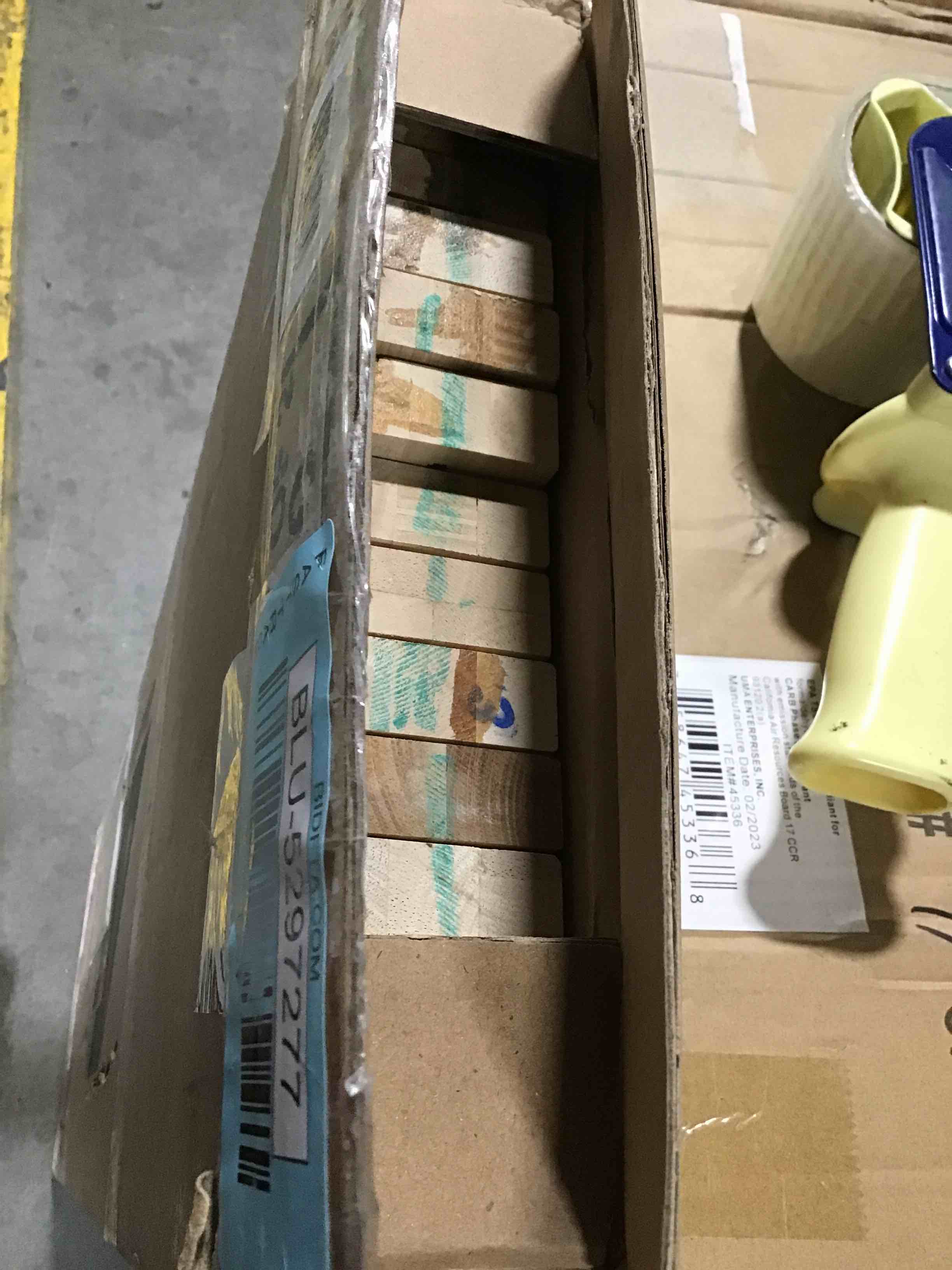 https://s3.amazonaws.com/lotting-images-prod/bidfta/BLU5297277_1689268348653.jpeg