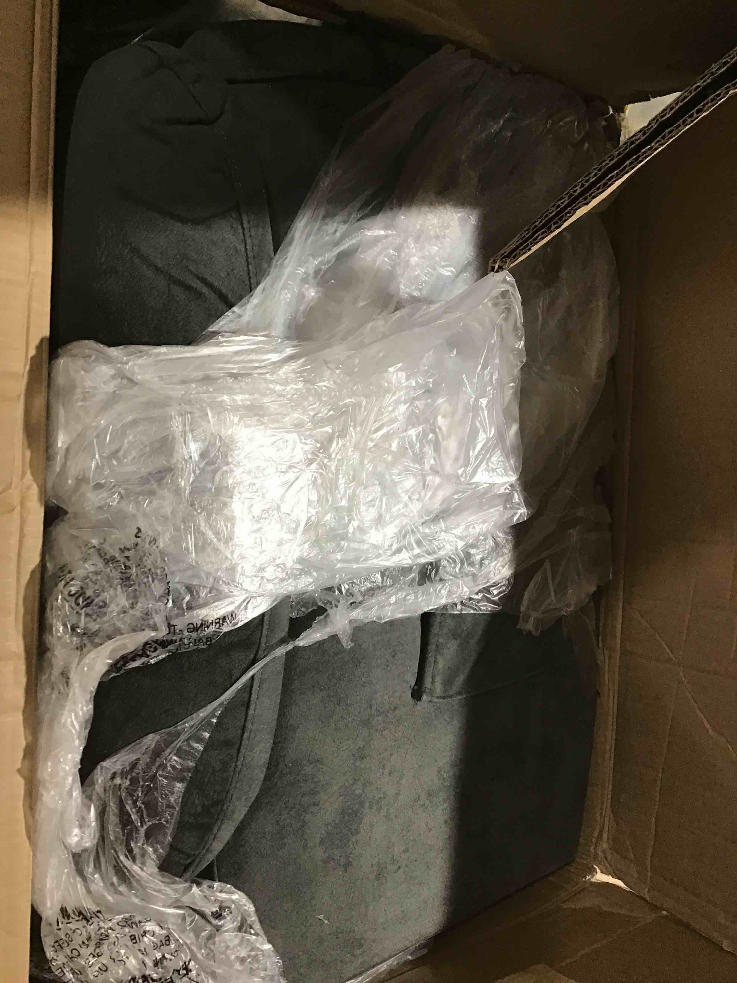 https://s3.amazonaws.com/lotting-images-prod/bidfta/BLU5297295_1689275121157.jpeg