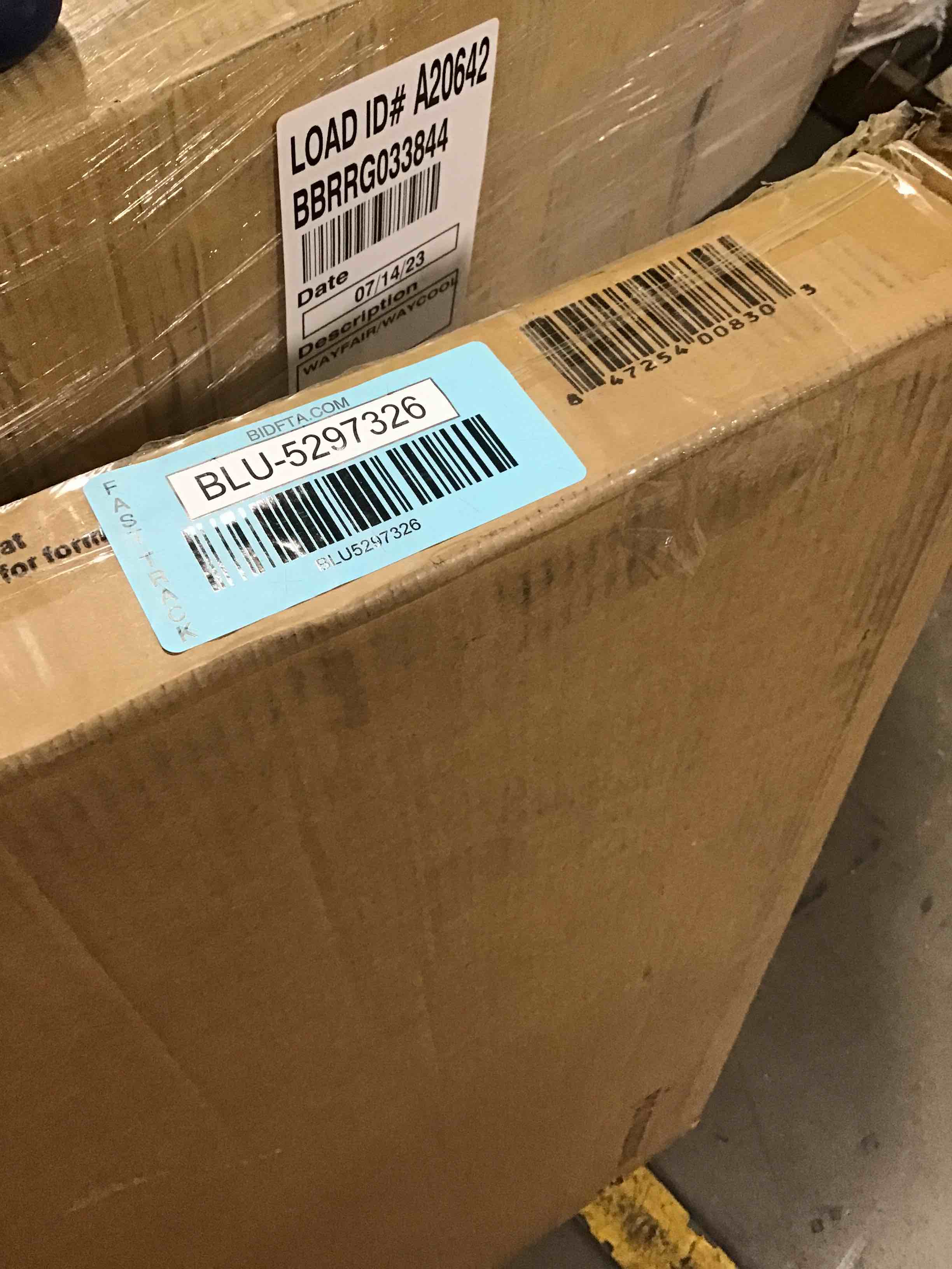 https://s3.amazonaws.com/lotting-images-prod/bidfta/BLU5297326_1689358972414.jpeg