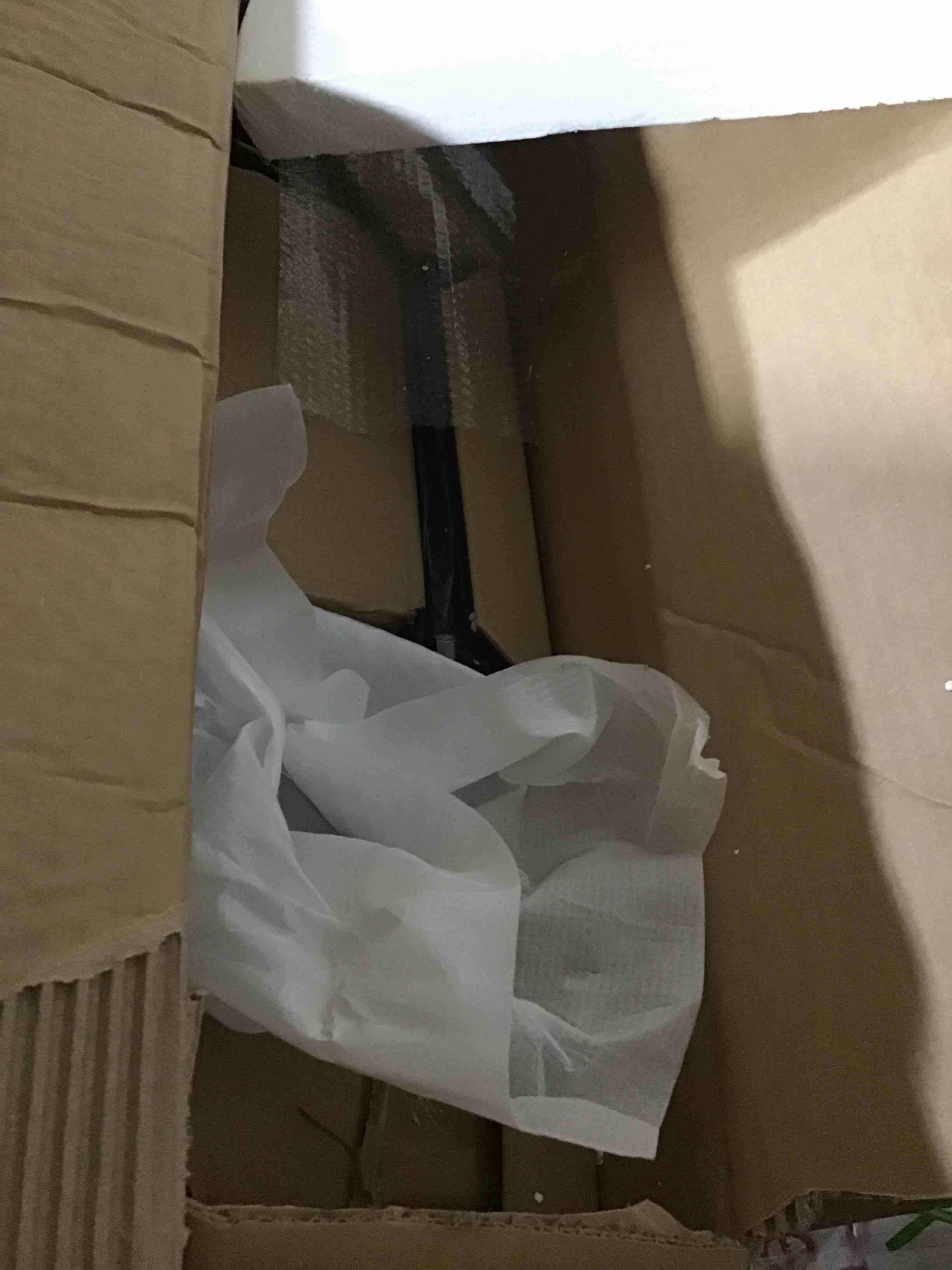 https://s3.amazonaws.com/lotting-images-prod/bidfta/BLU5297362_1689599885350.jpeg