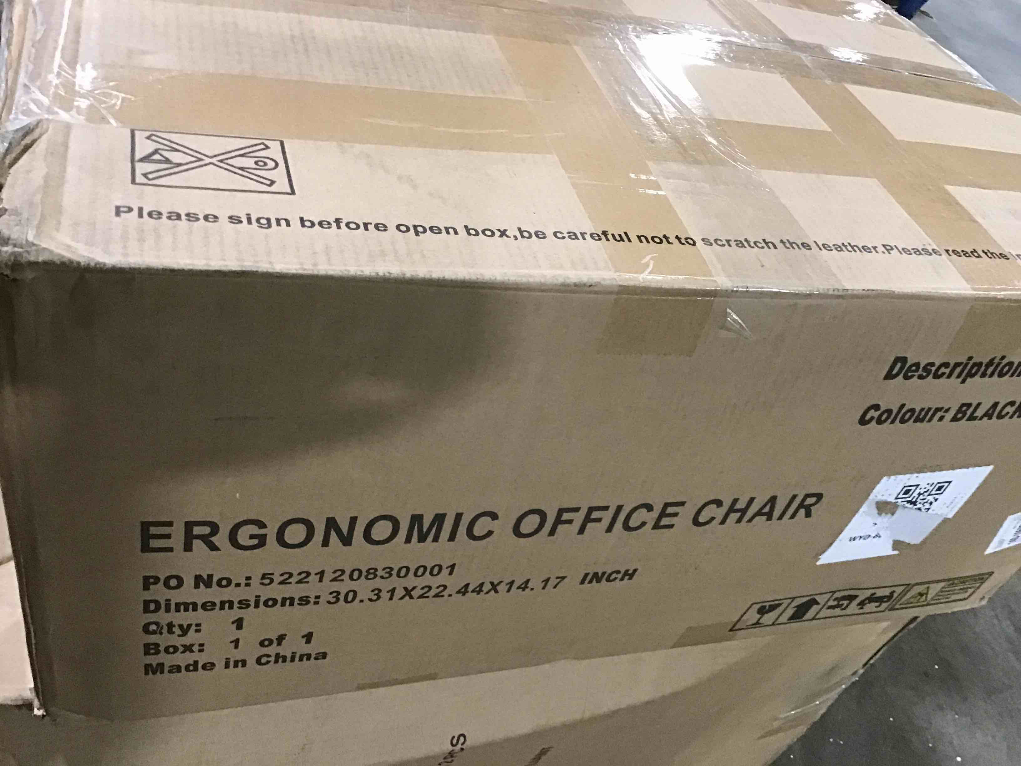 https://s3.amazonaws.com/lotting-images-prod/bidfta/BLU5297675_1689952967510.jpeg