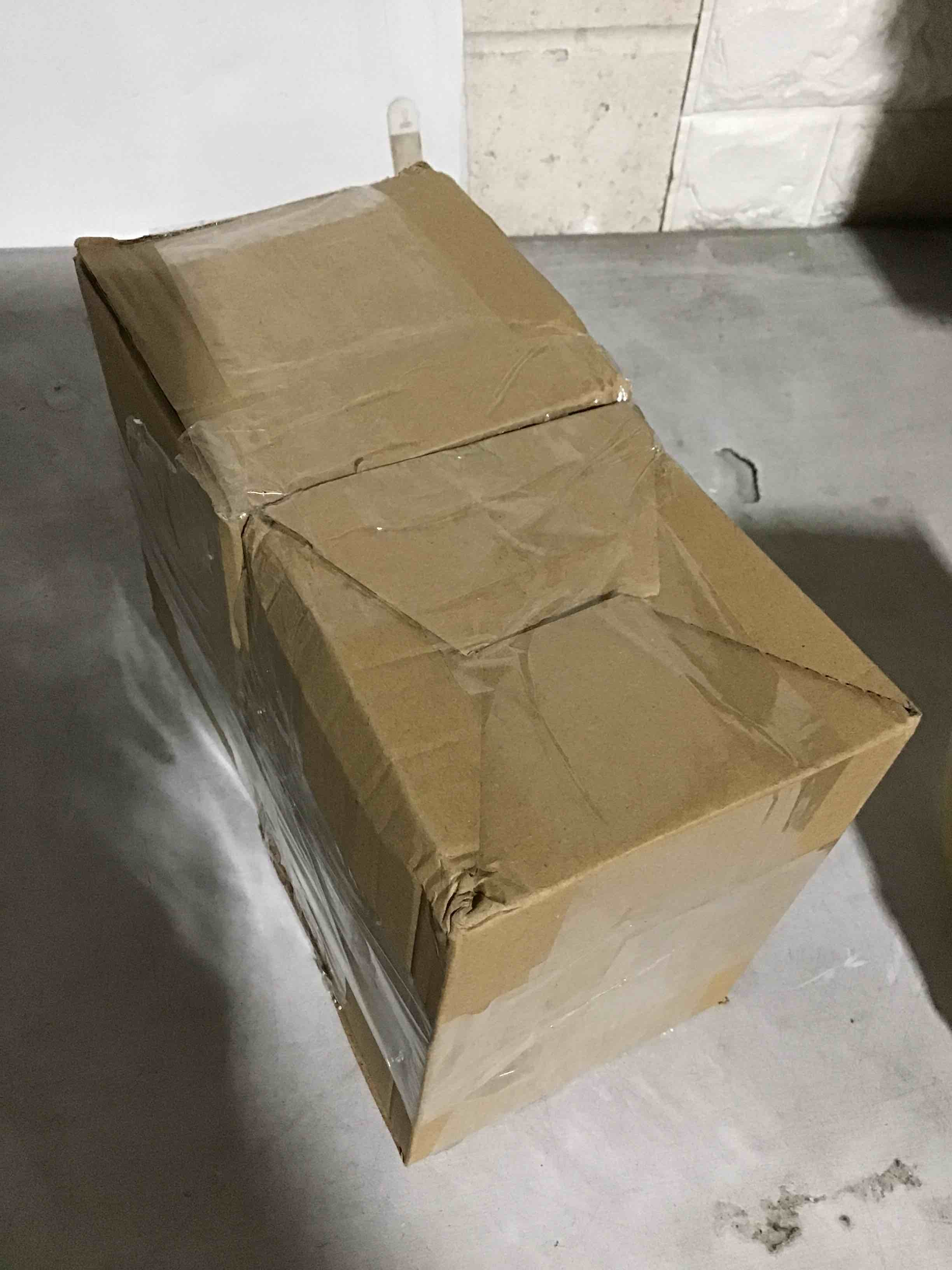 https://s3.amazonaws.com/lotting-images-prod/bidfta/BLU5297920_1690375469797.jpeg
