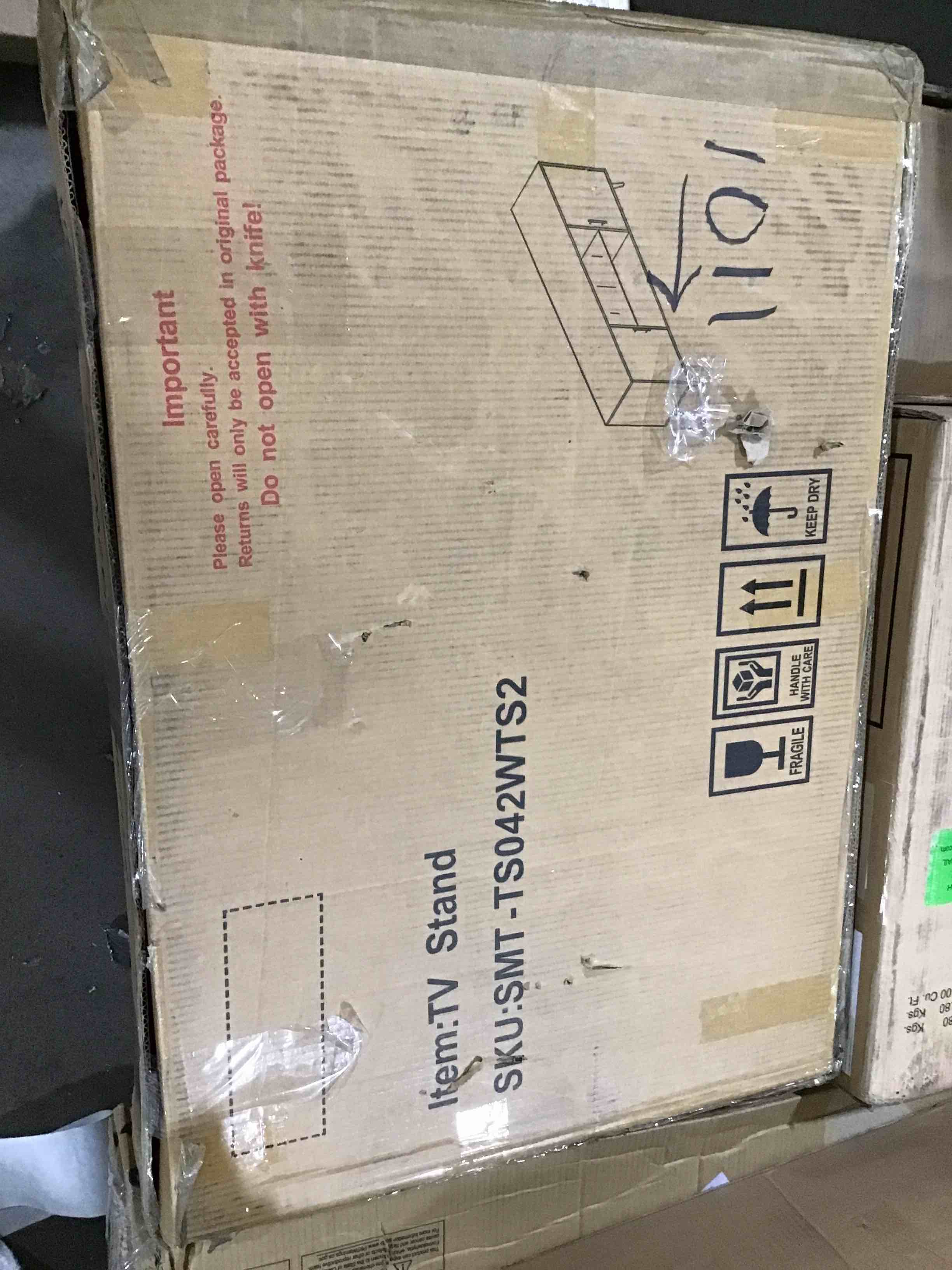 https://s3.amazonaws.com/lotting-images-prod/bidfta/BLU5298621_1689015269324.jpeg