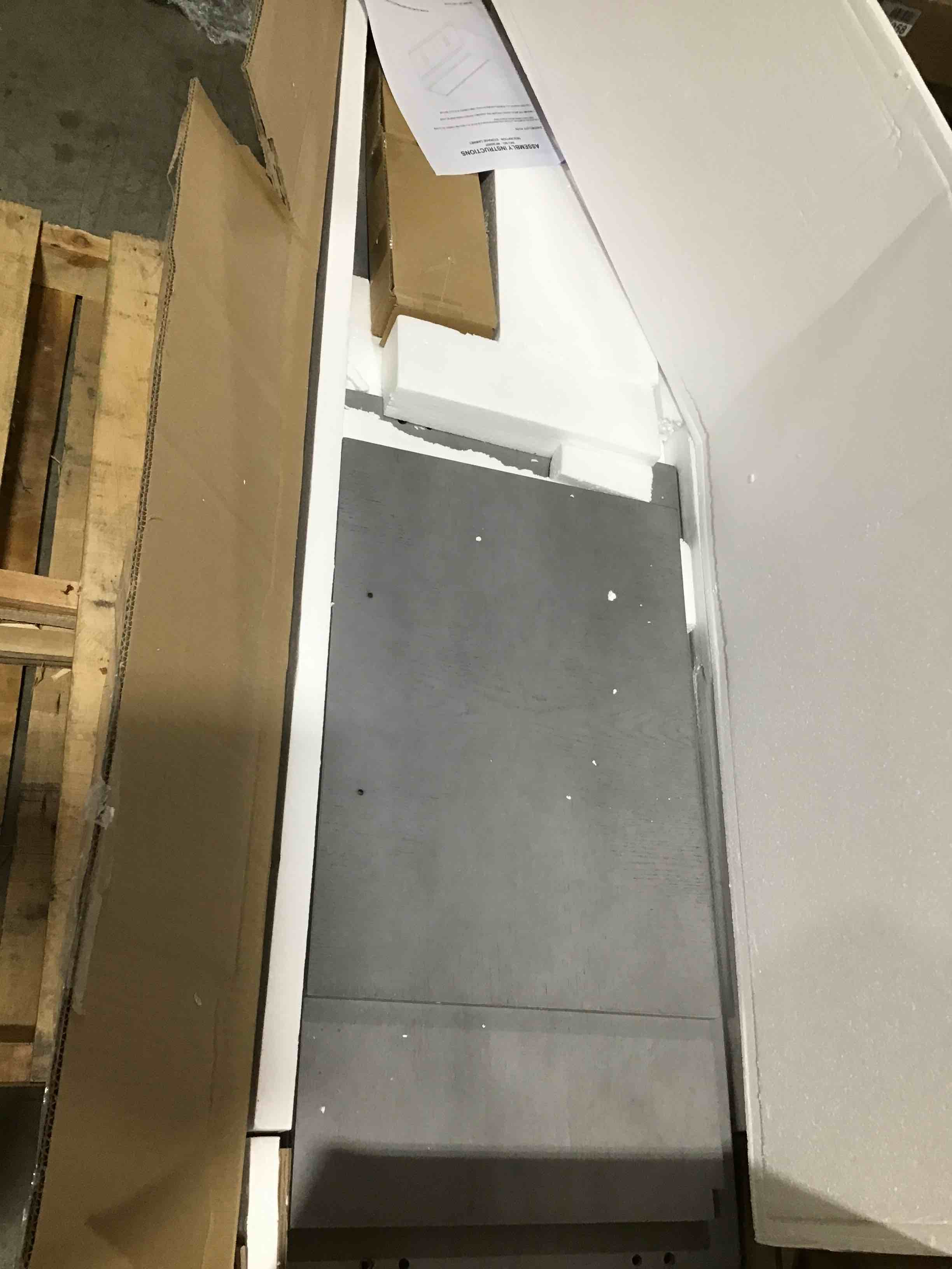 https://s3.amazonaws.com/lotting-images-prod/bidfta/BLU5298774_1689247487118.jpeg