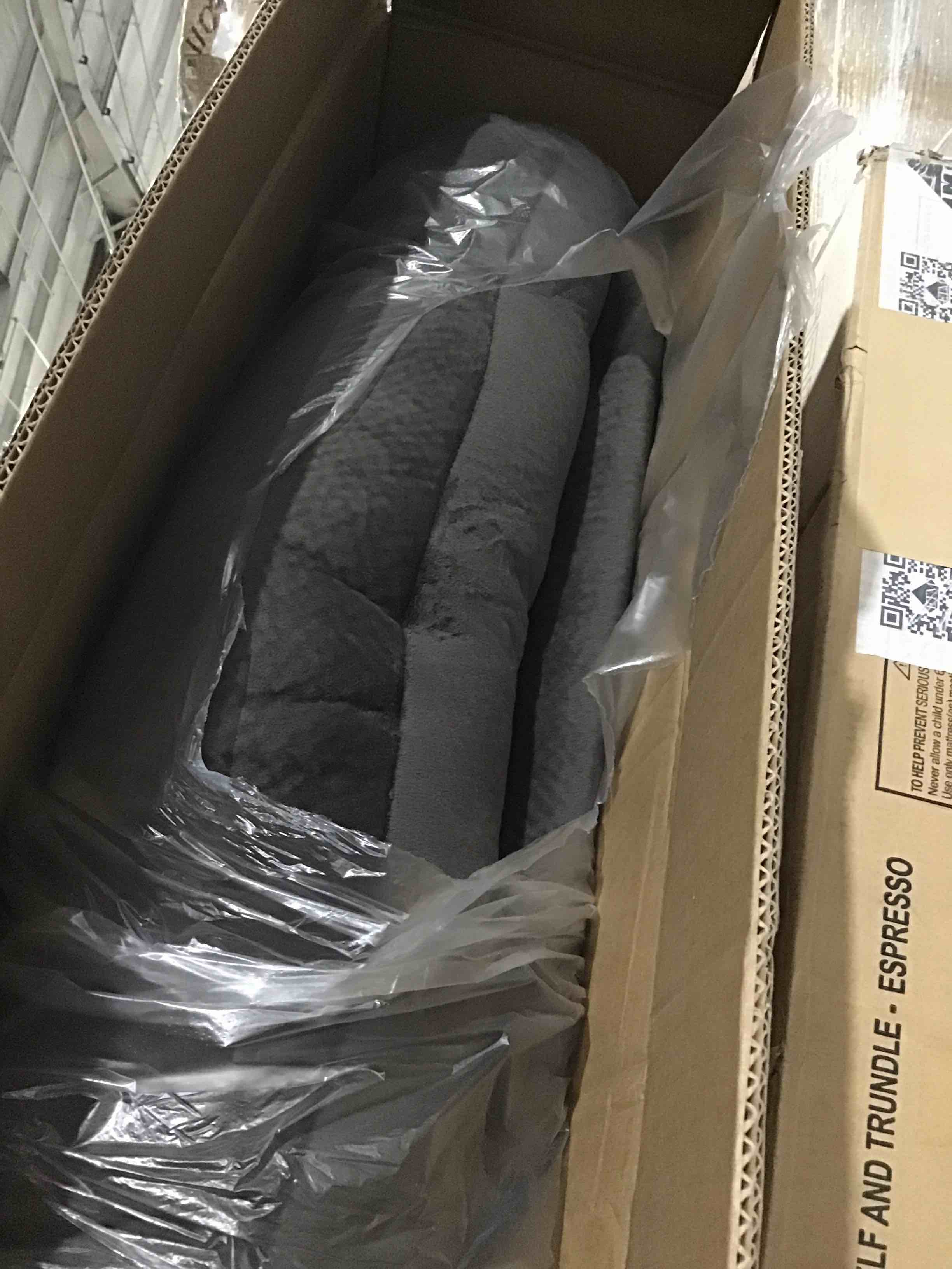 https://s3.amazonaws.com/lotting-images-prod/bidfta/BLU5299151_1689967853485.jpeg