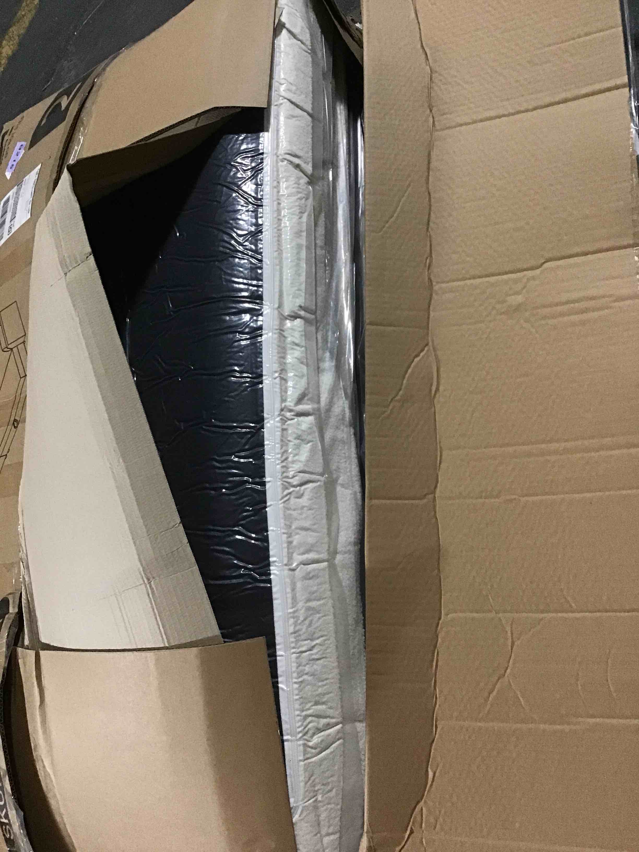 https://s3.amazonaws.com/lotting-images-prod/bidfta/BLU5299365_1690458436645.jpeg