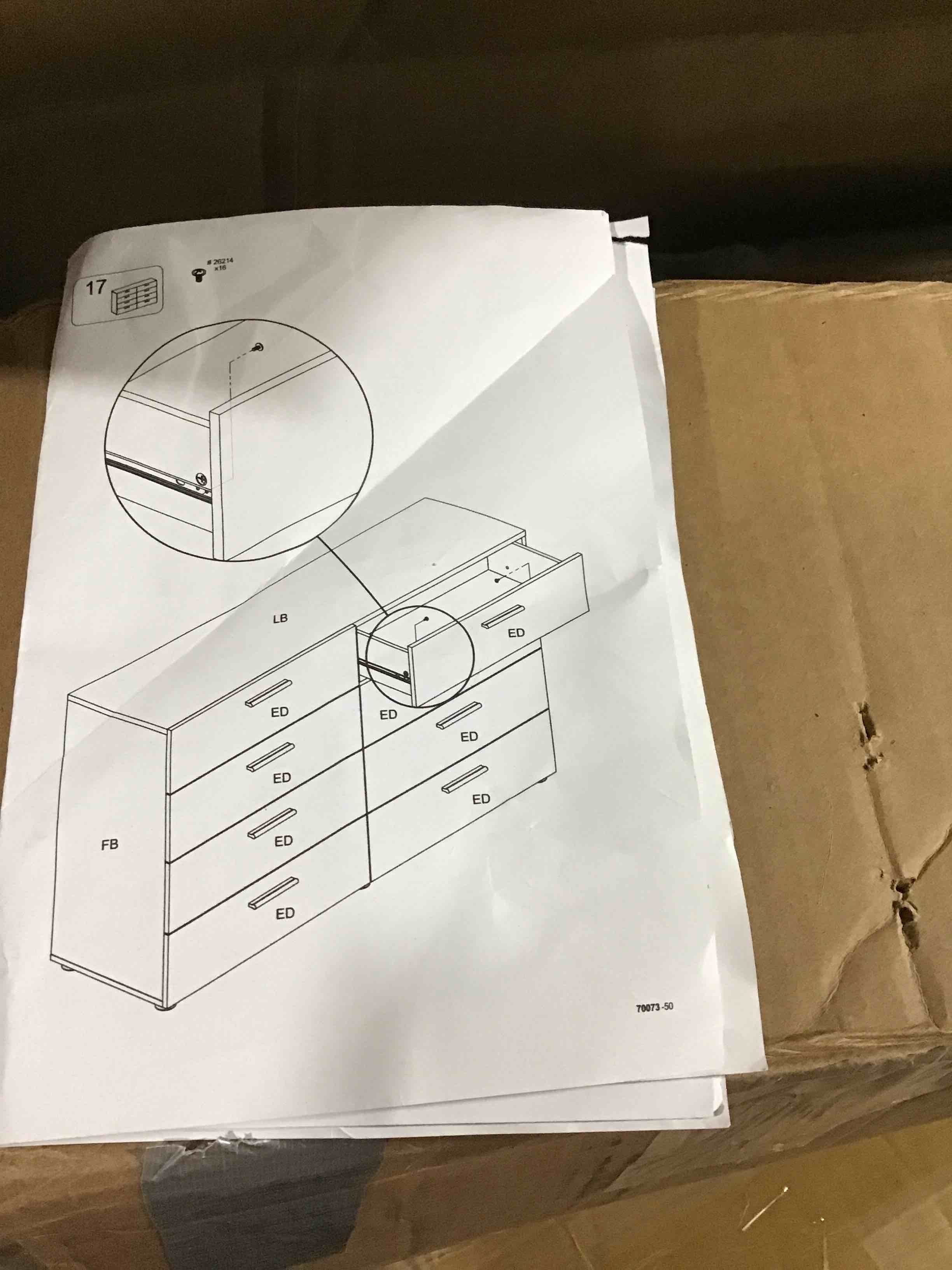 https://s3.amazonaws.com/lotting-images-prod/bidfta/BLU5299367_1690458975249.jpeg