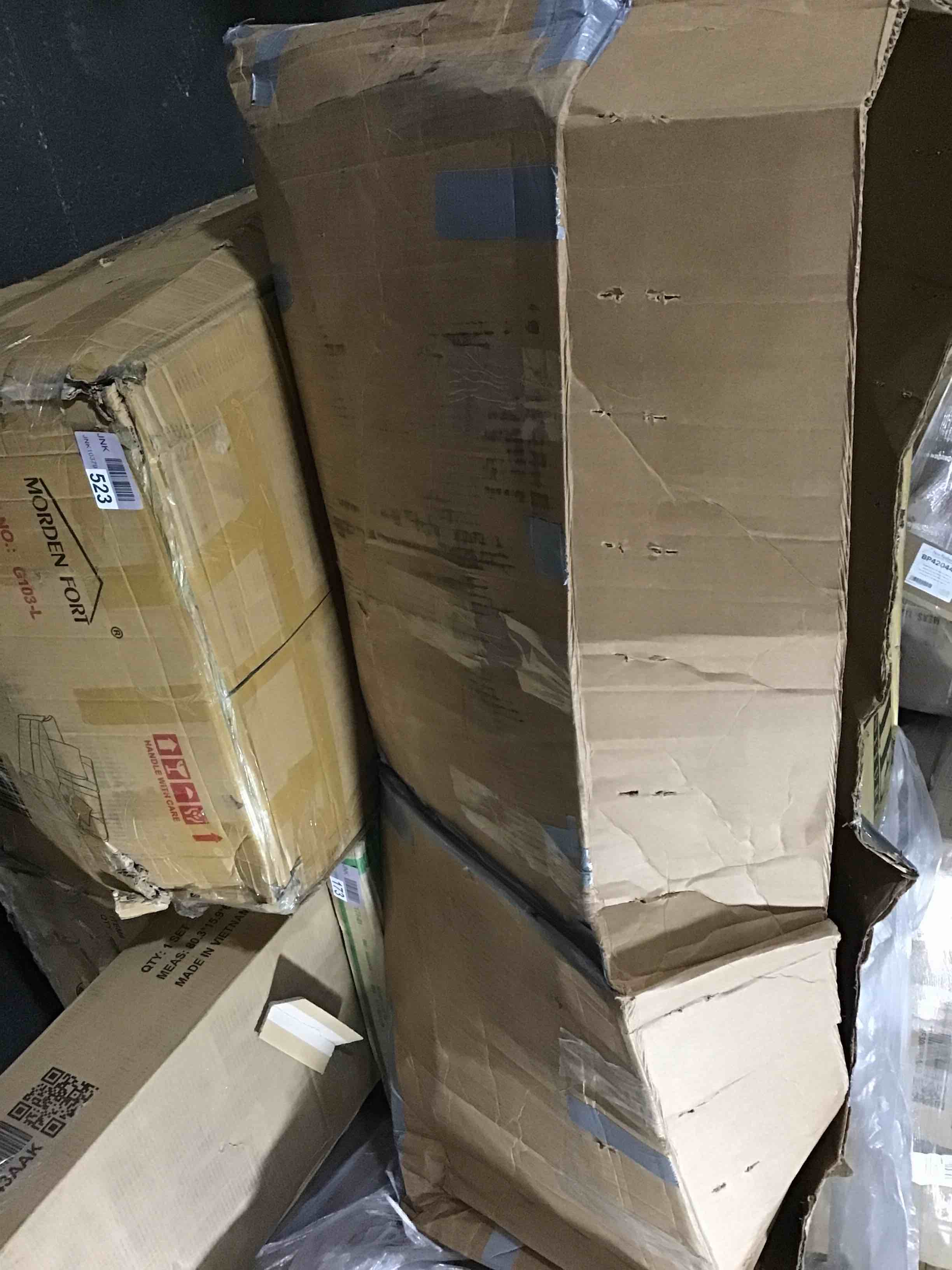 https://s3.amazonaws.com/lotting-images-prod/bidfta/BLU5299367_1690458998856.jpeg