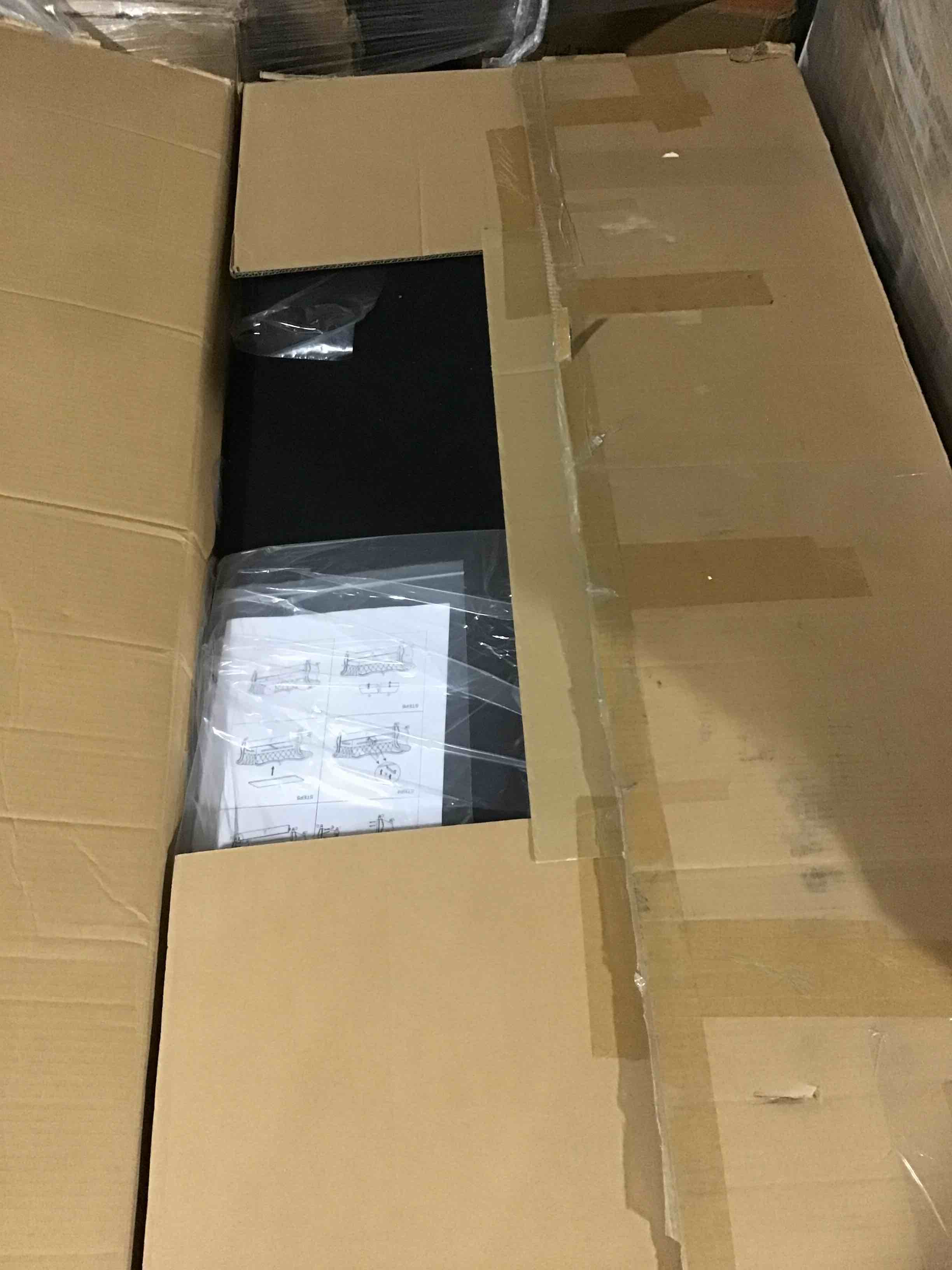 https://s3.amazonaws.com/lotting-images-prod/bidfta/BLU5299377_1690462011410.jpeg