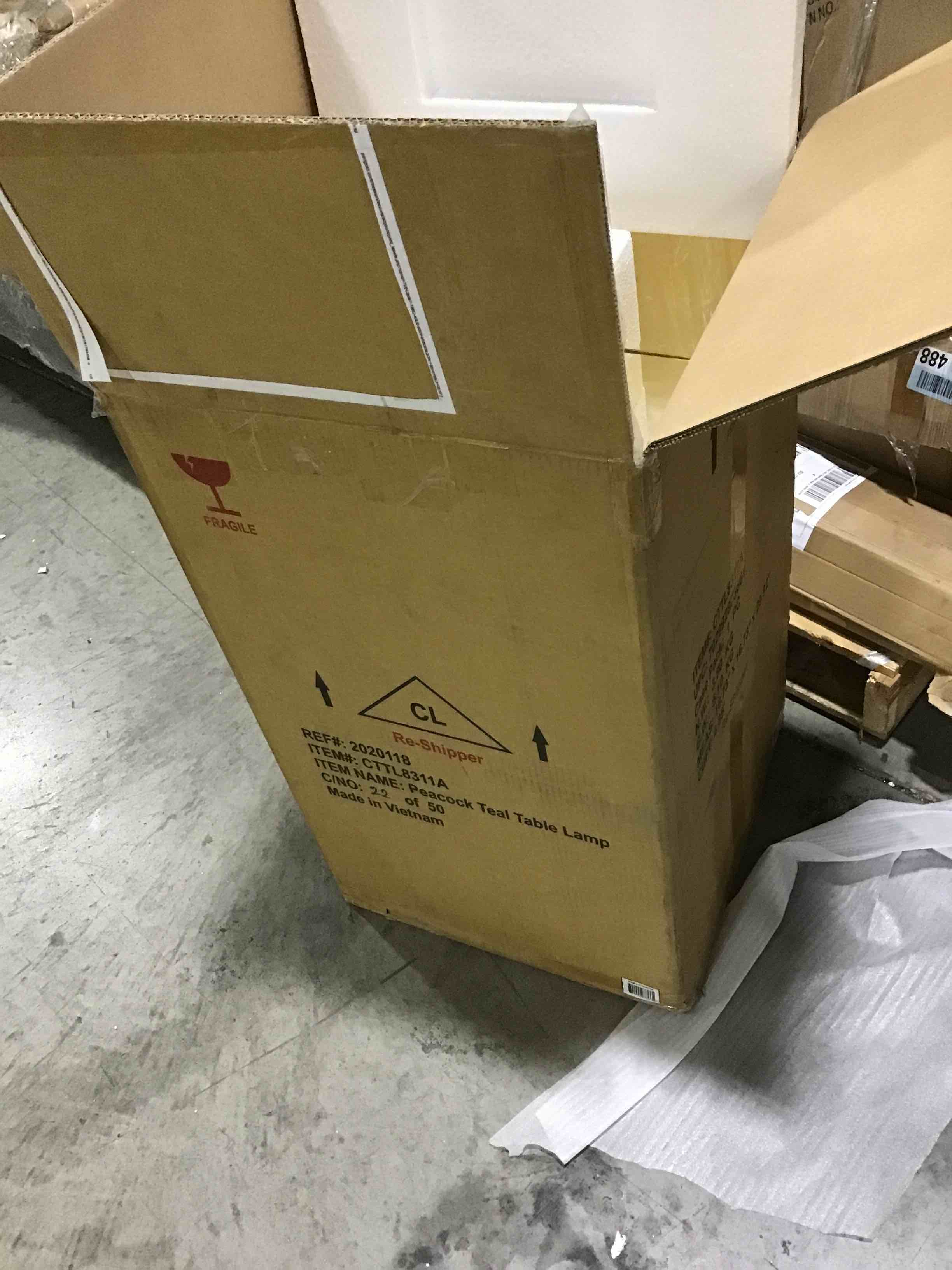 https://s3.amazonaws.com/lotting-images-prod/bidfta/BLU5299613_1690818128371.jpeg