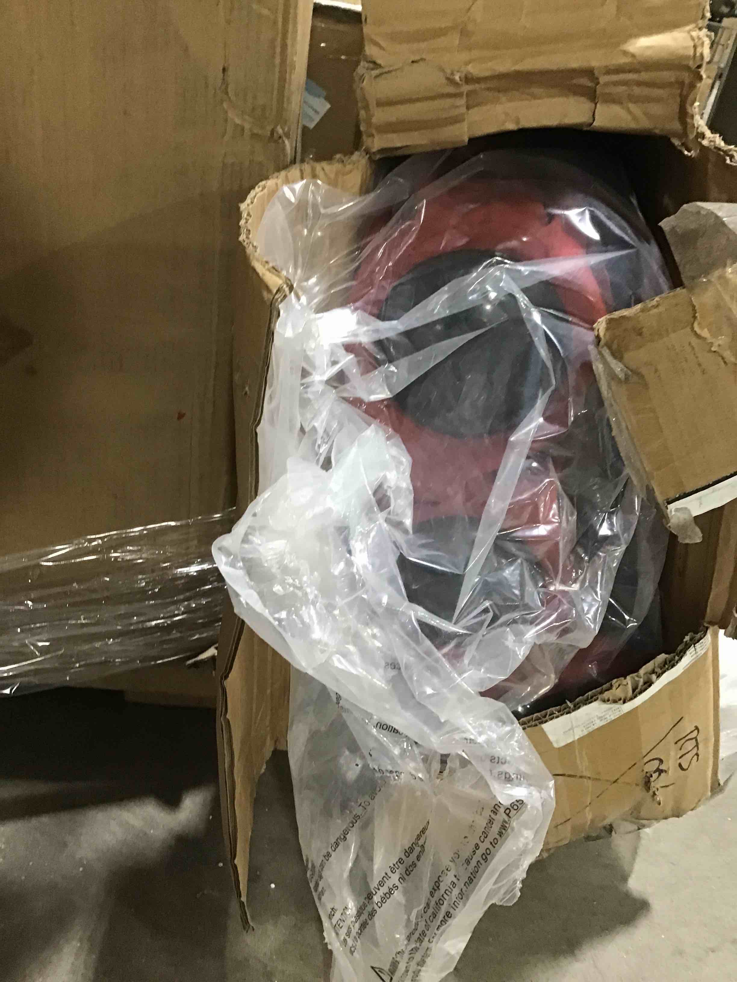 https://s3.amazonaws.com/lotting-images-prod/bidfta/BLU5299617_1690821600265.jpeg