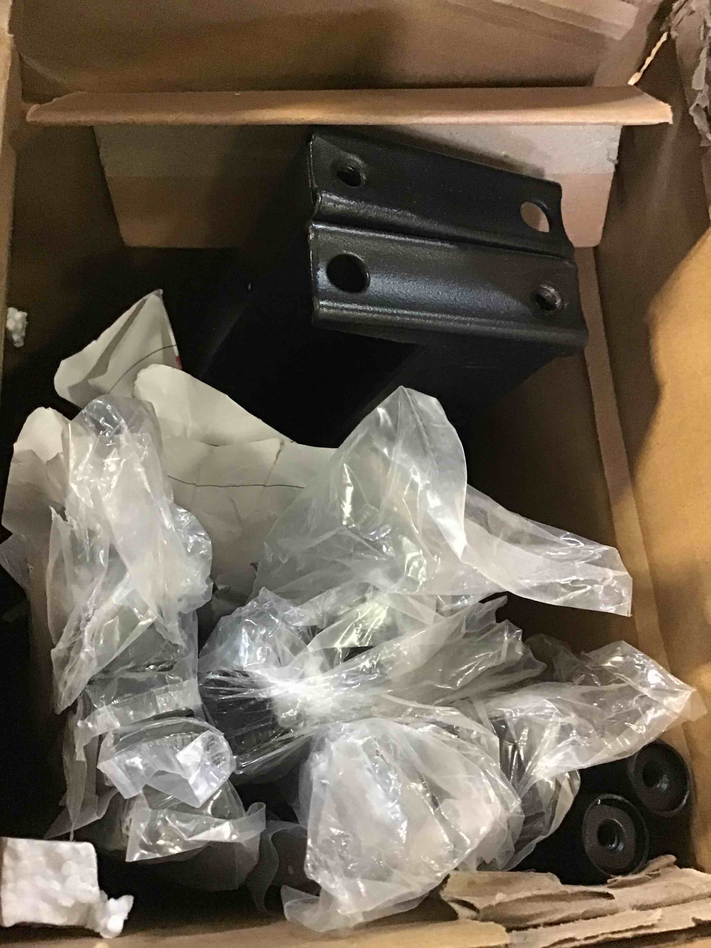 https://s3.amazonaws.com/lotting-images-prod/bidfta/BLU5299999_1689001060263.jpeg