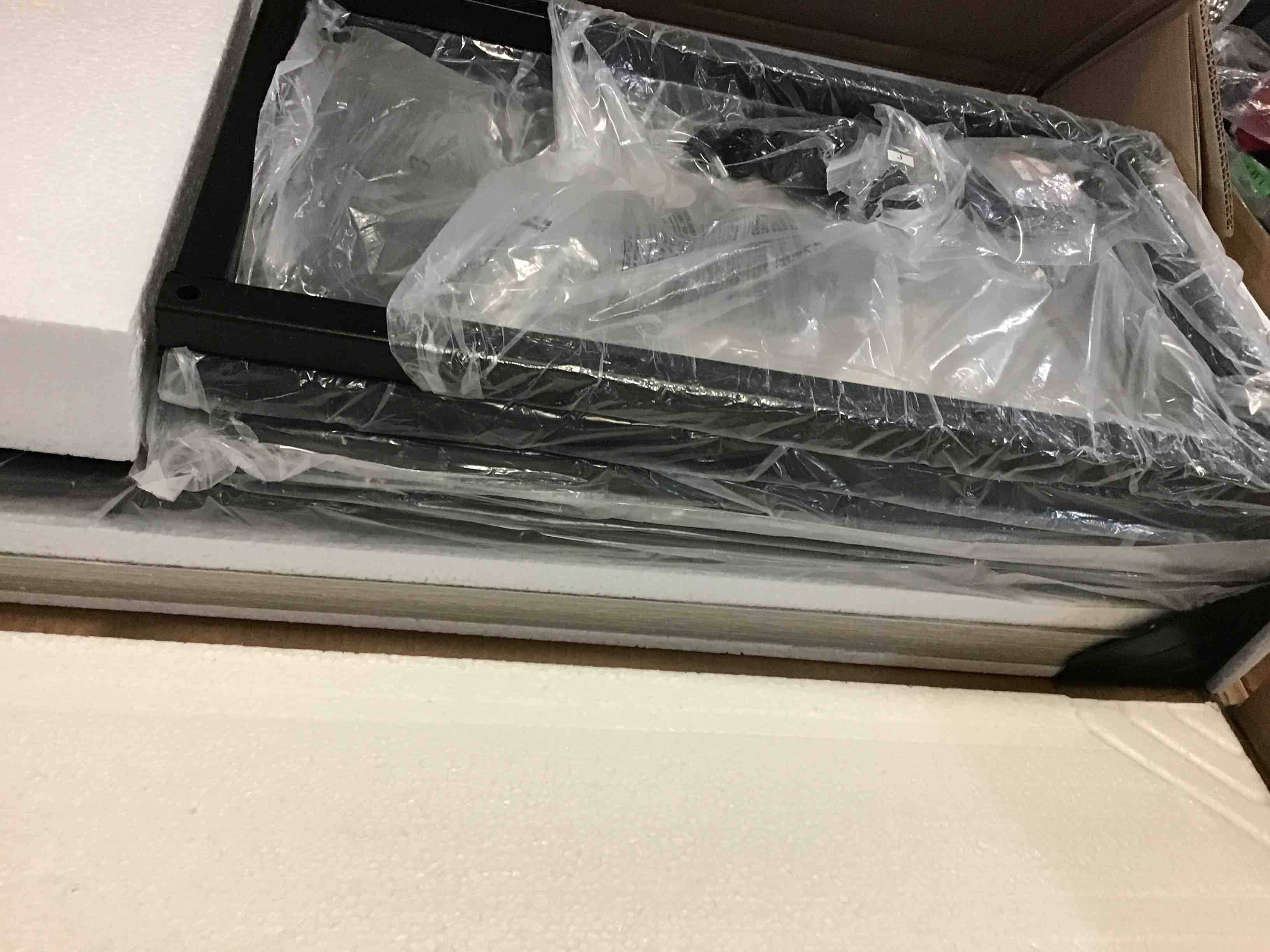 https://s3.amazonaws.com/lotting-images-prod/bidfta/BLU5300181_1689089550880.jpeg
