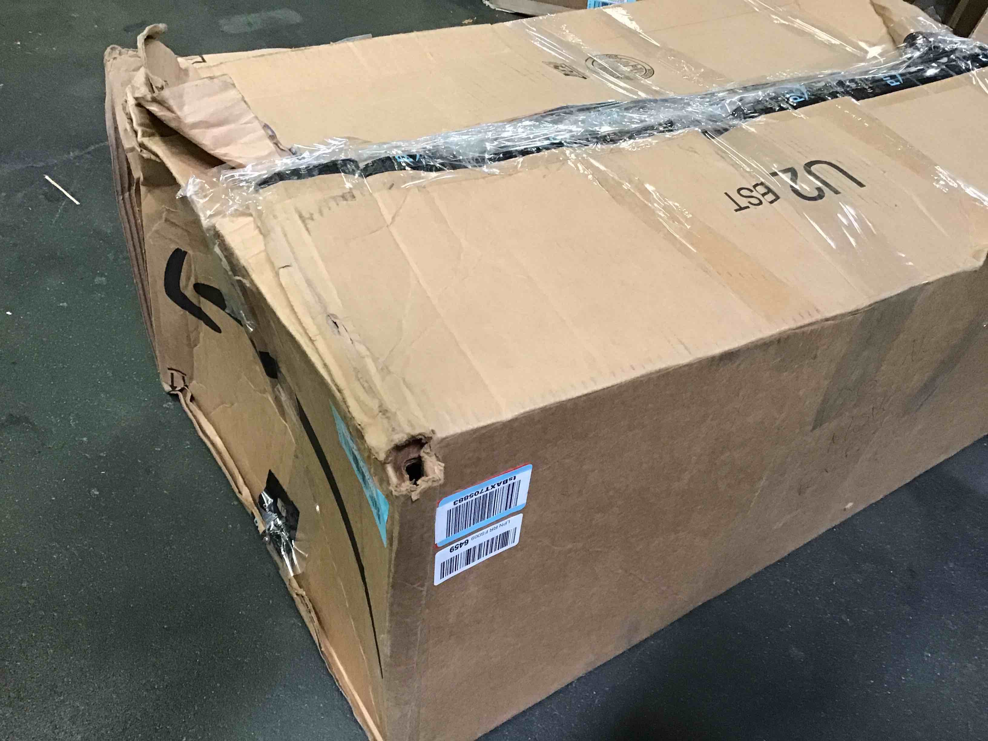 https://s3.amazonaws.com/lotting-images-prod/bidfta/BLU5300343_1689172264559.jpeg