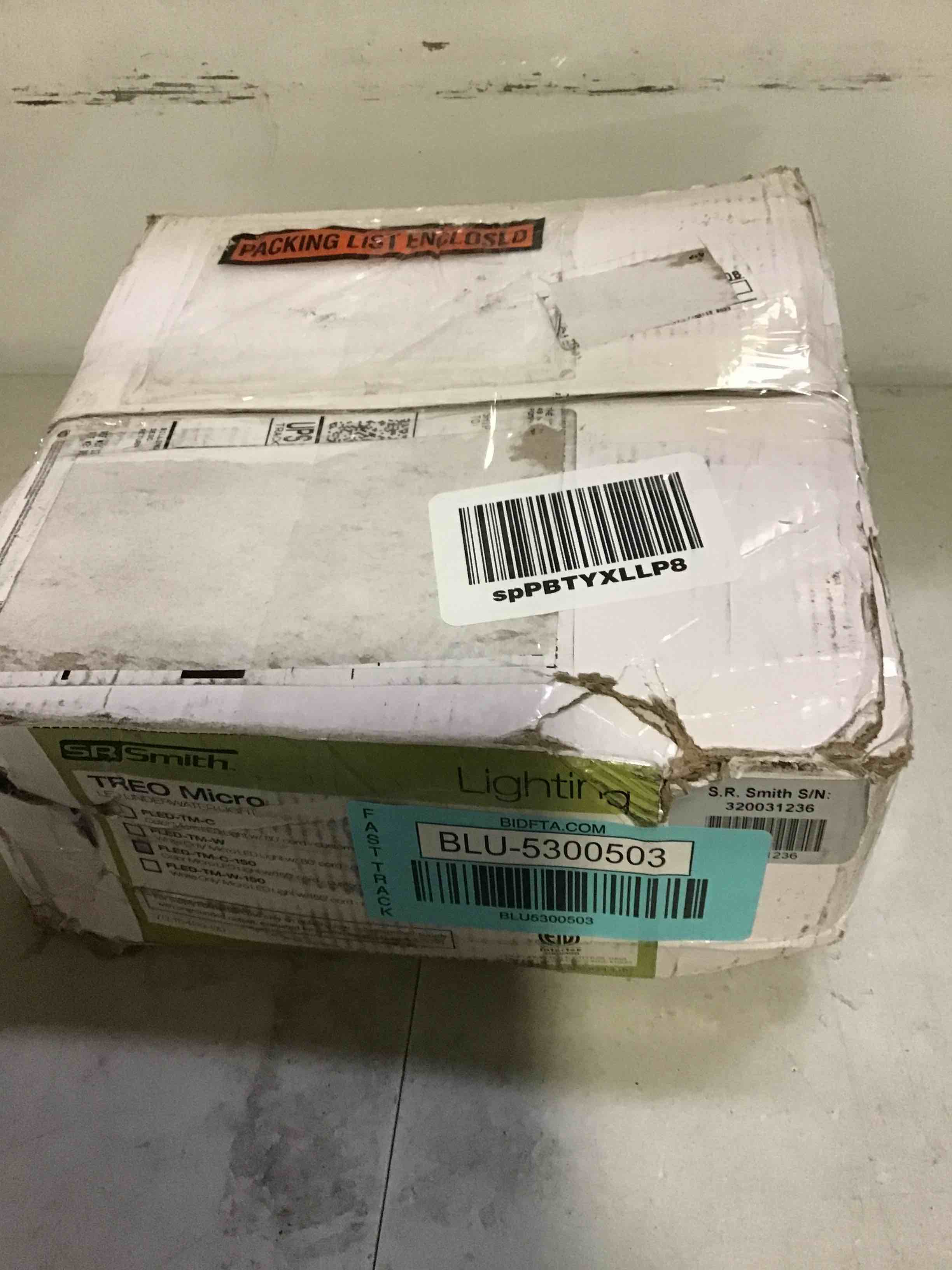 https://s3.amazonaws.com/lotting-images-prod/bidfta/BLU5300503_1689250990014.jpeg