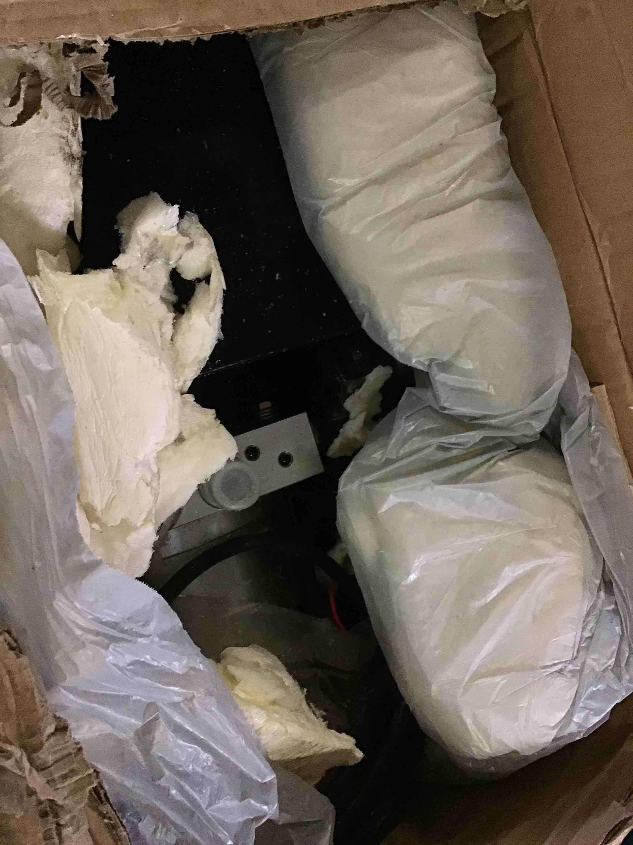 https://s3.amazonaws.com/lotting-images-prod/bidfta/BLU5301391_1690305320340.jpeg