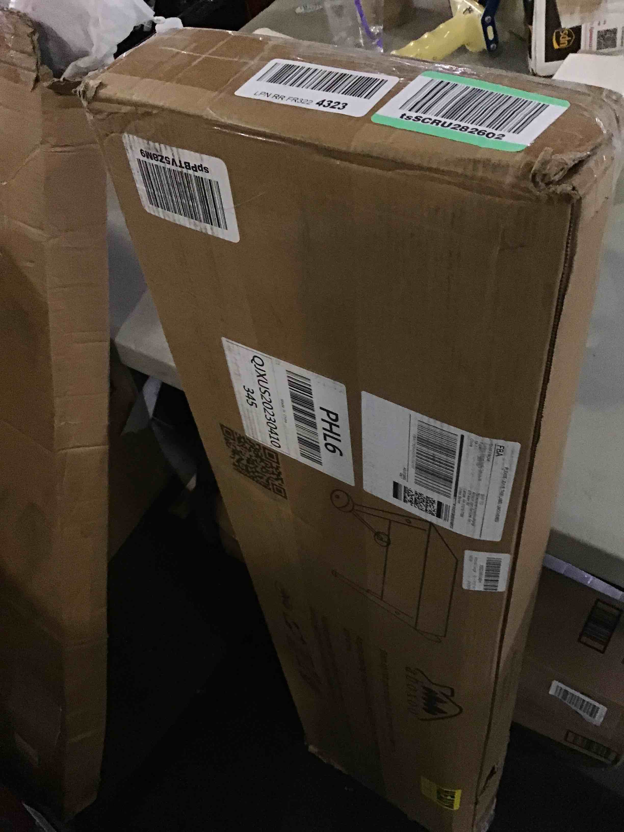 https://s3.amazonaws.com/lotting-images-prod/bidfta/BLU5301394_1690305561247.jpeg
