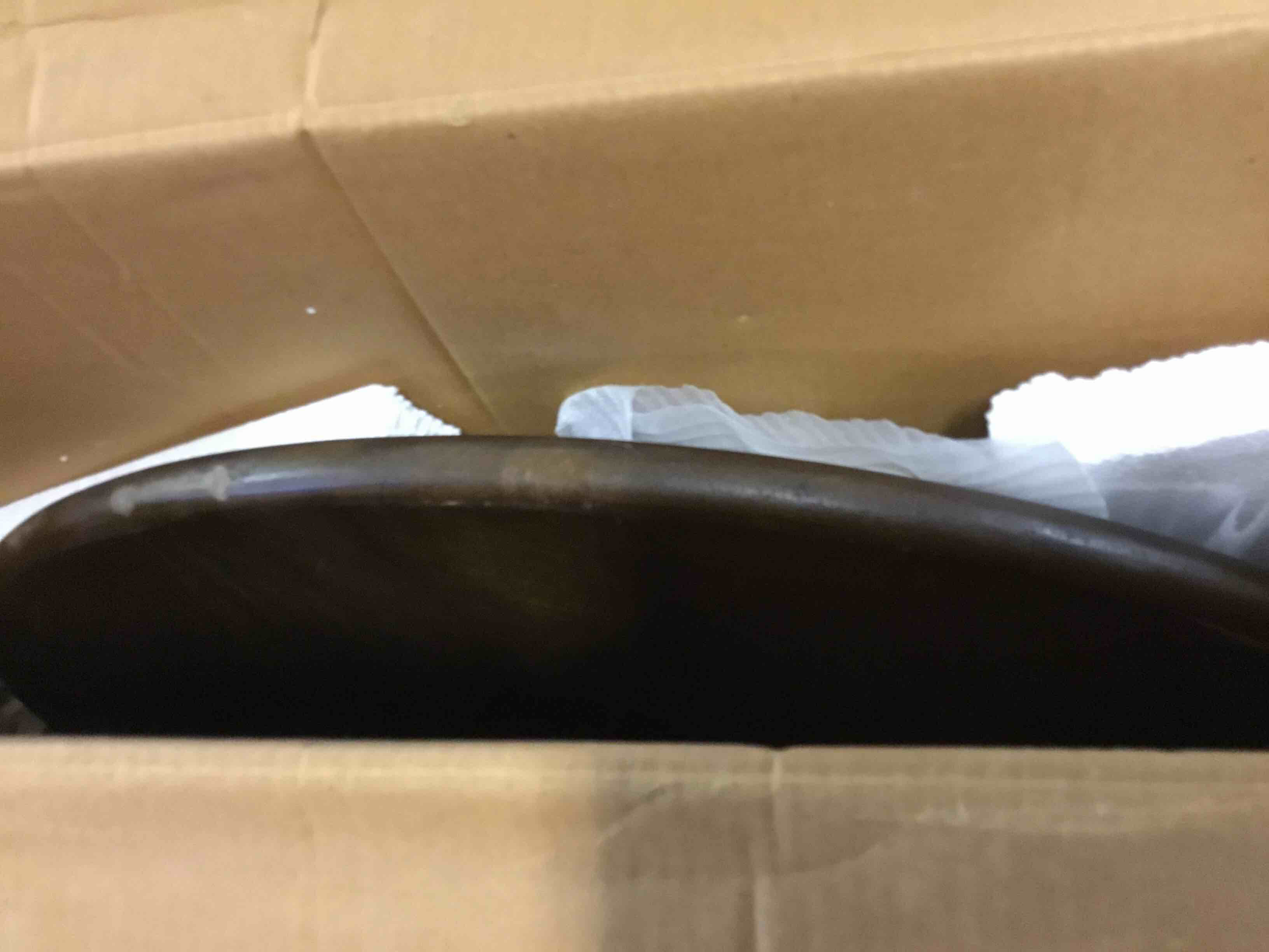 https://s3.amazonaws.com/lotting-images-prod/bidfta/BLU5301552_1688657480925.jpeg