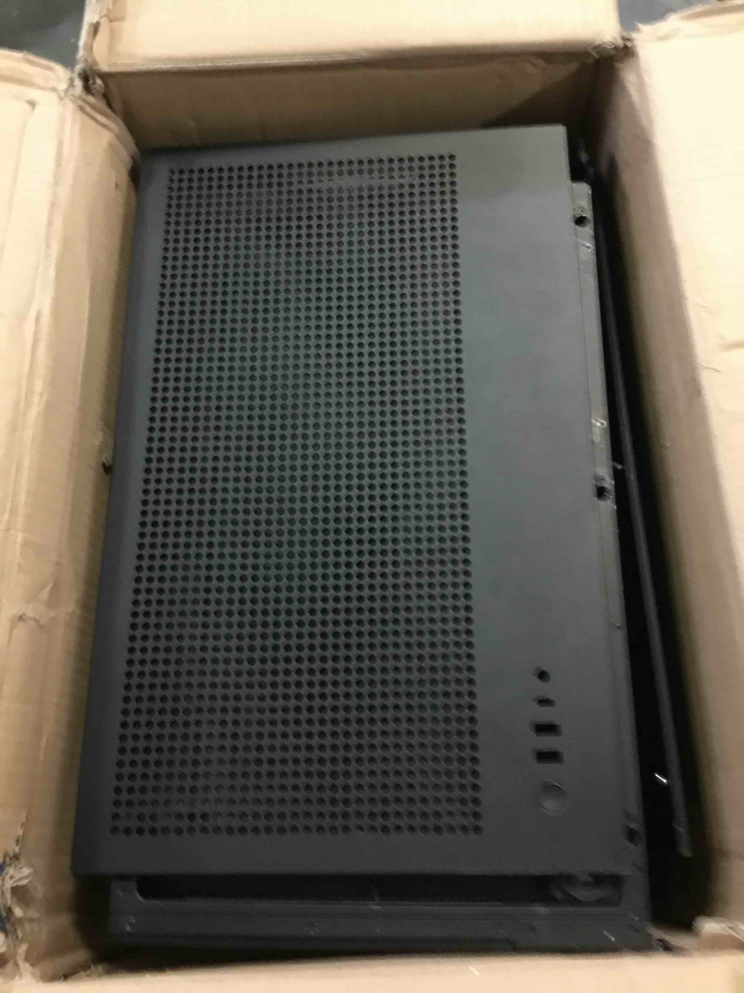 https://s3.amazonaws.com/lotting-images-prod/bidfta/BLU5302174_1689098564166.jpeg
