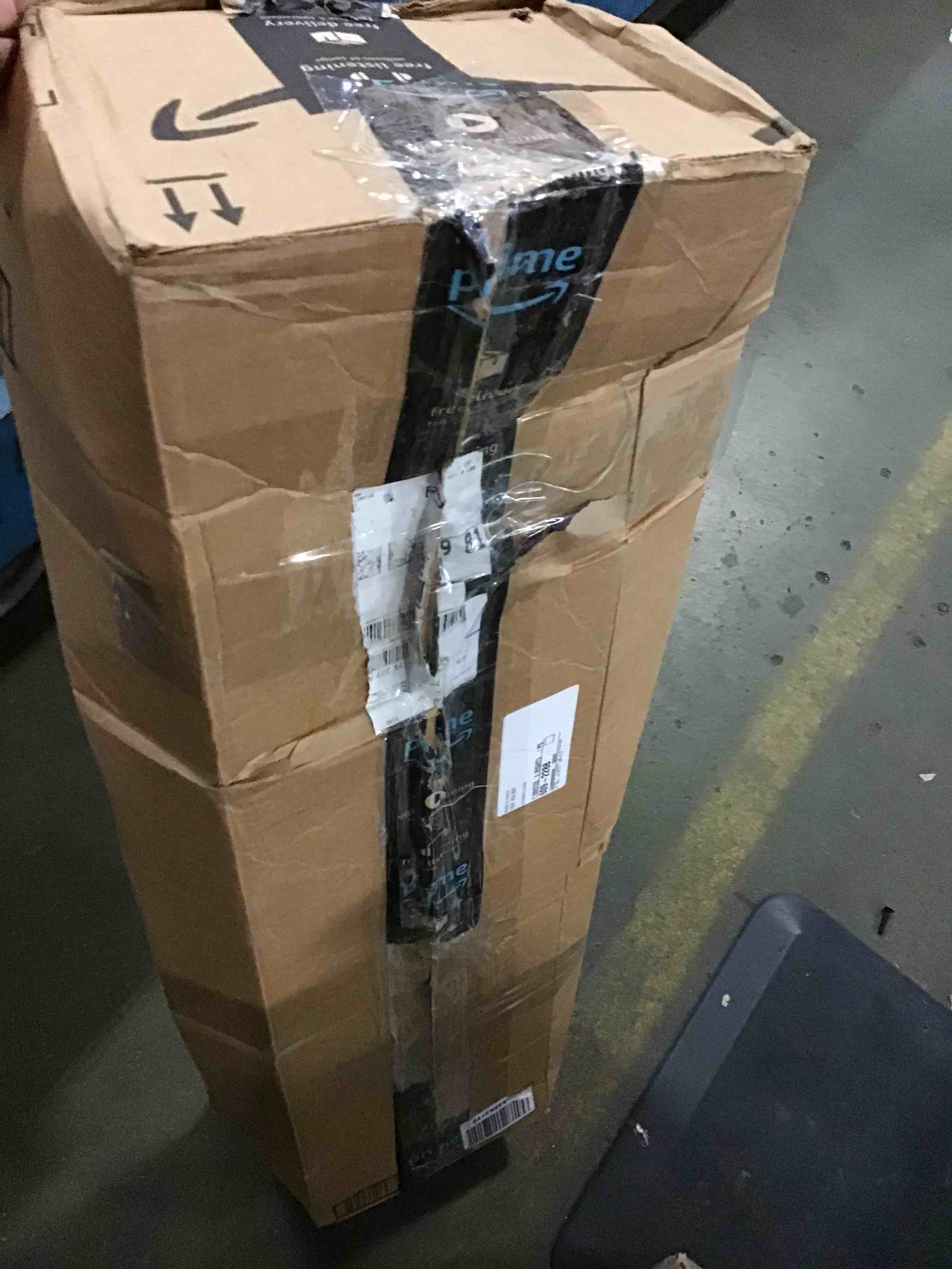 https://s3.amazonaws.com/lotting-images-prod/bidfta/BLU5304868_1690199637473.jpeg
