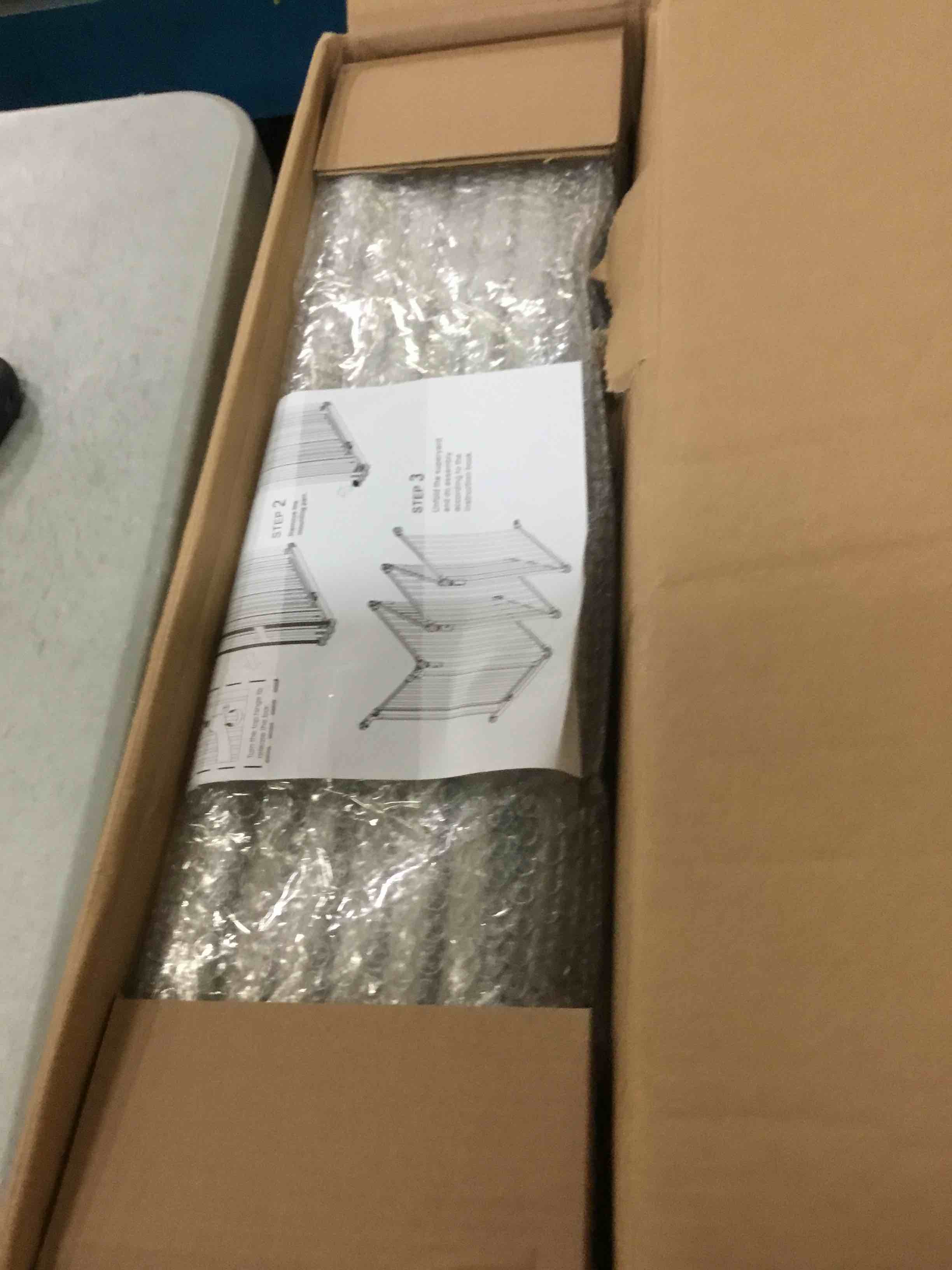 https://s3.amazonaws.com/lotting-images-prod/bidfta/BLU5305370_1690389086614.jpeg