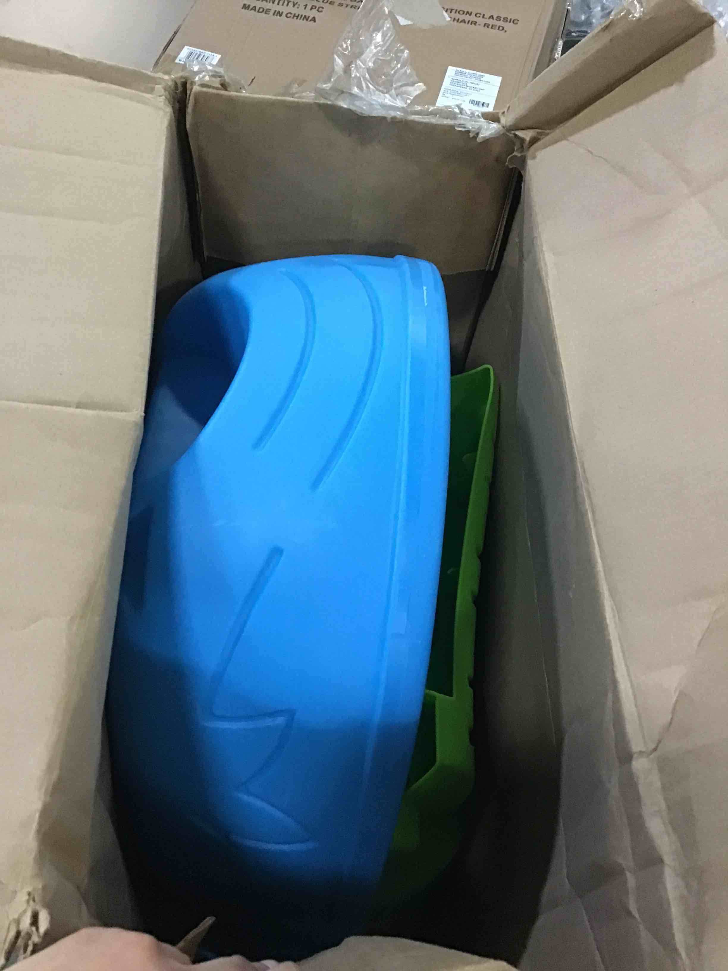 https://s3.amazonaws.com/lotting-images-prod/bidfta/BLU5305453_1690457719526.jpeg