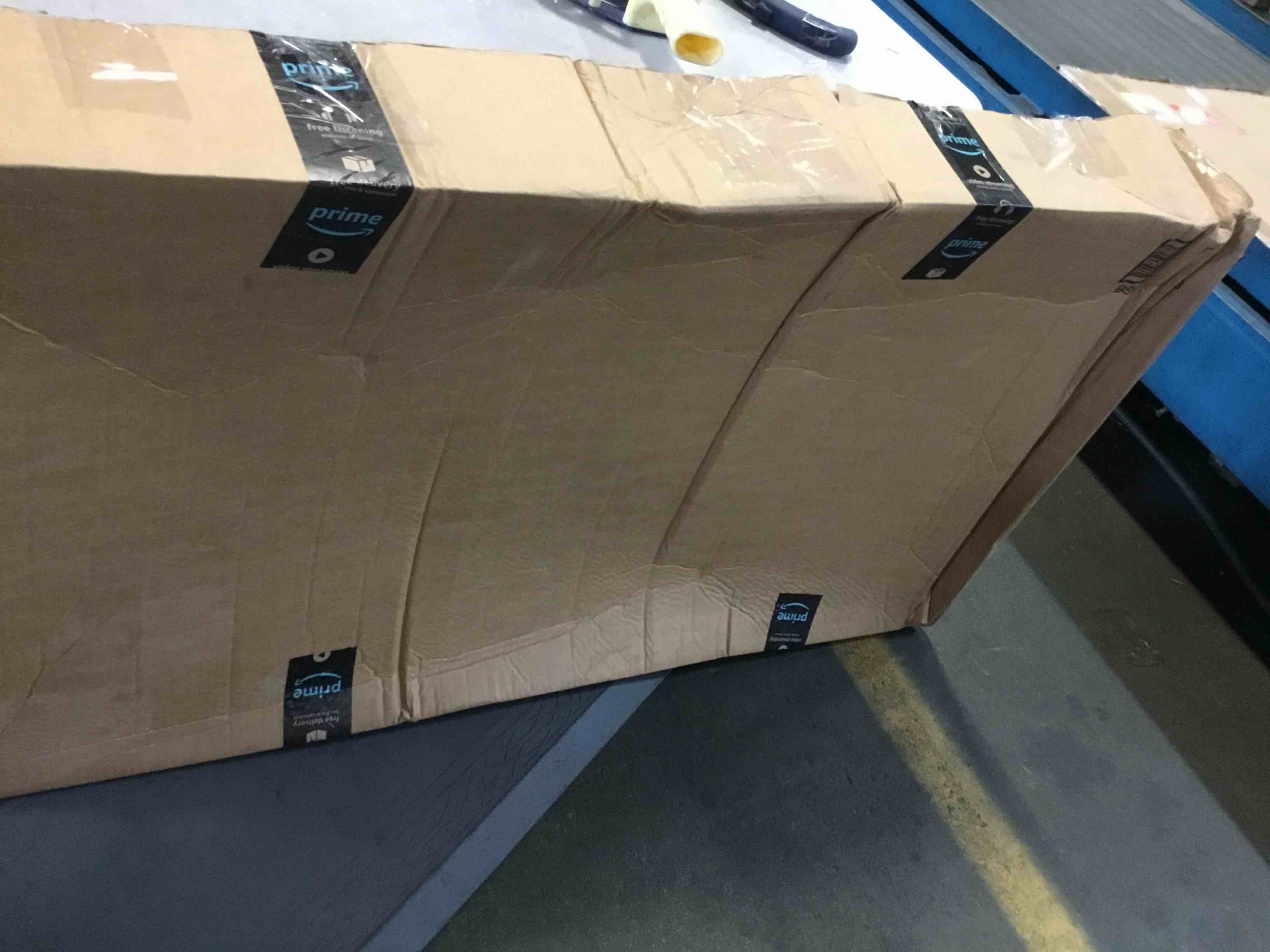 https://s3.amazonaws.com/lotting-images-prod/bidfta/BLU5309841_1689875061199.jpeg