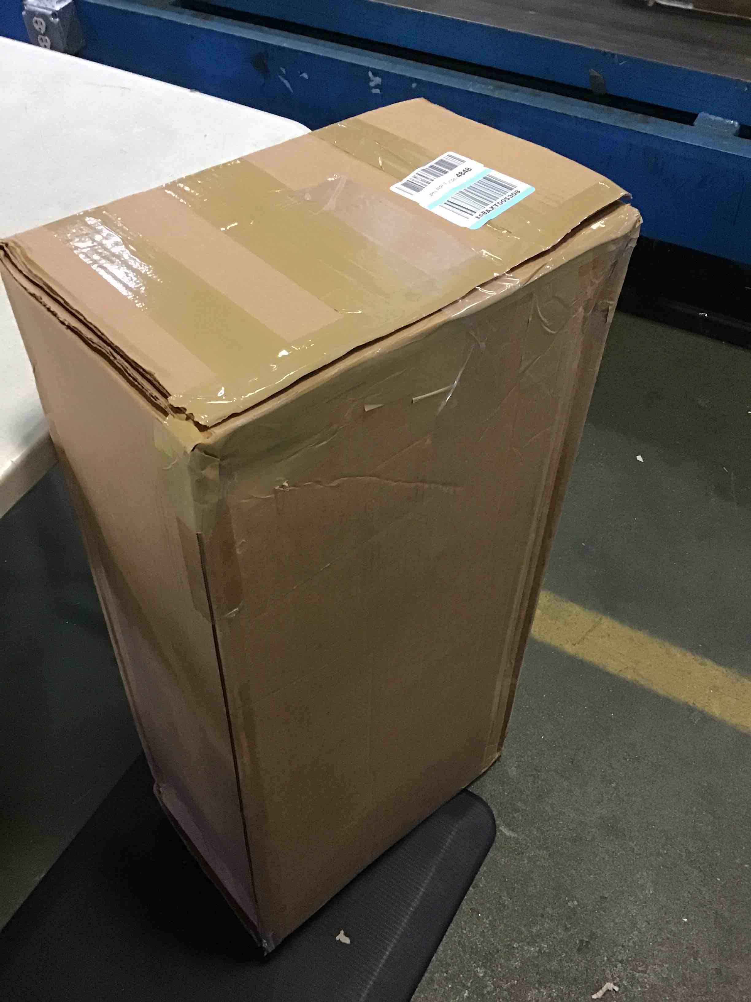 https://s3.amazonaws.com/lotting-images-prod/bidfta/BLU5310013_1690034030279.jpeg