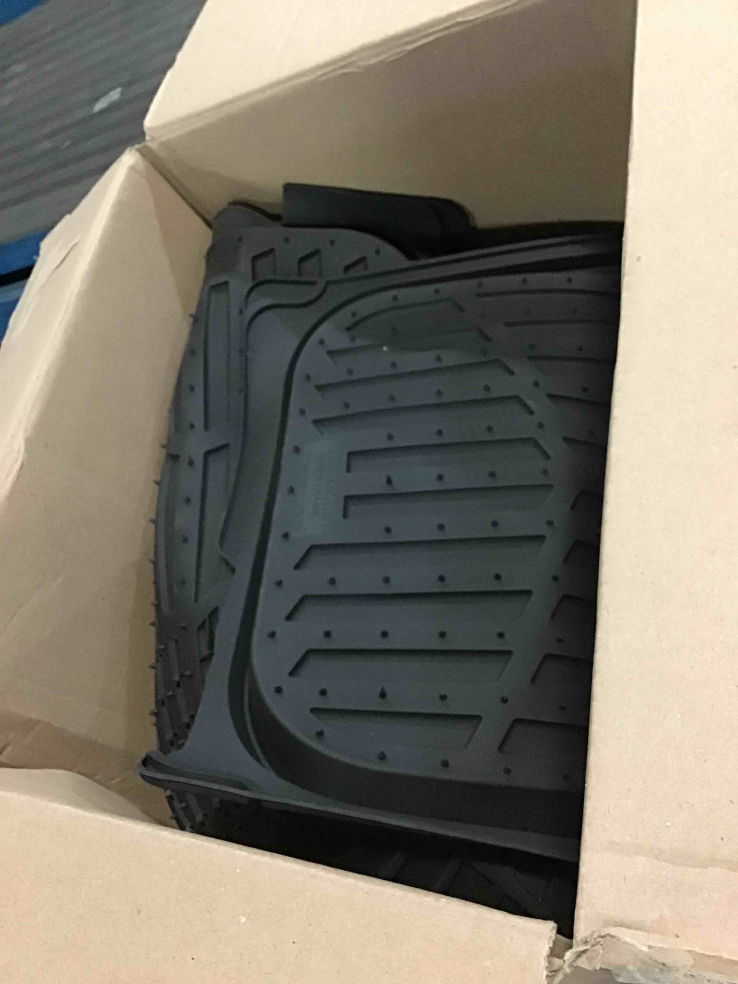 https://s3.amazonaws.com/lotting-images-prod/bidfta/BLU5310141_1690200056498.jpeg