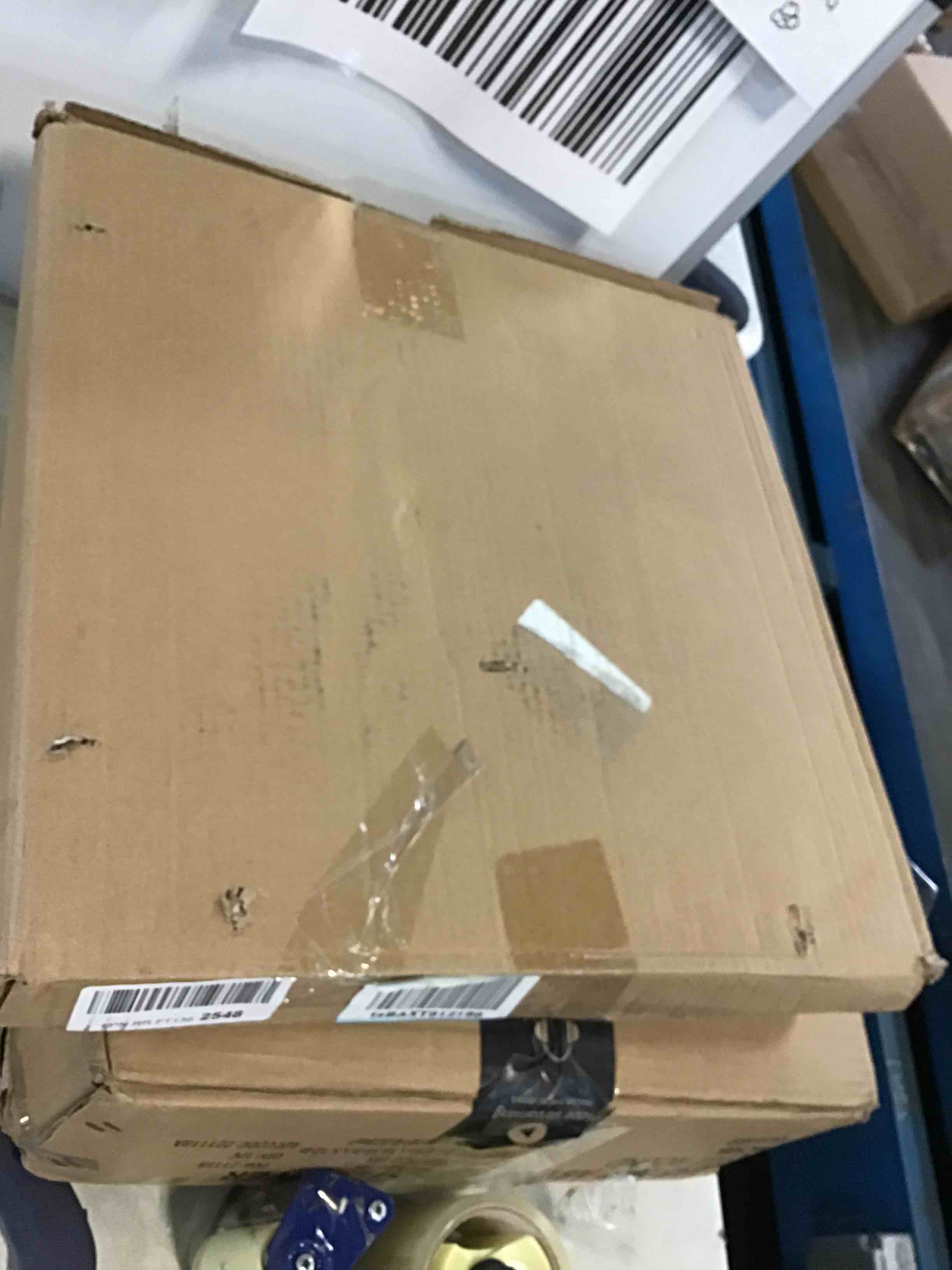 https://s3.amazonaws.com/lotting-images-prod/bidfta/BLU5310247_1690212072967.jpeg