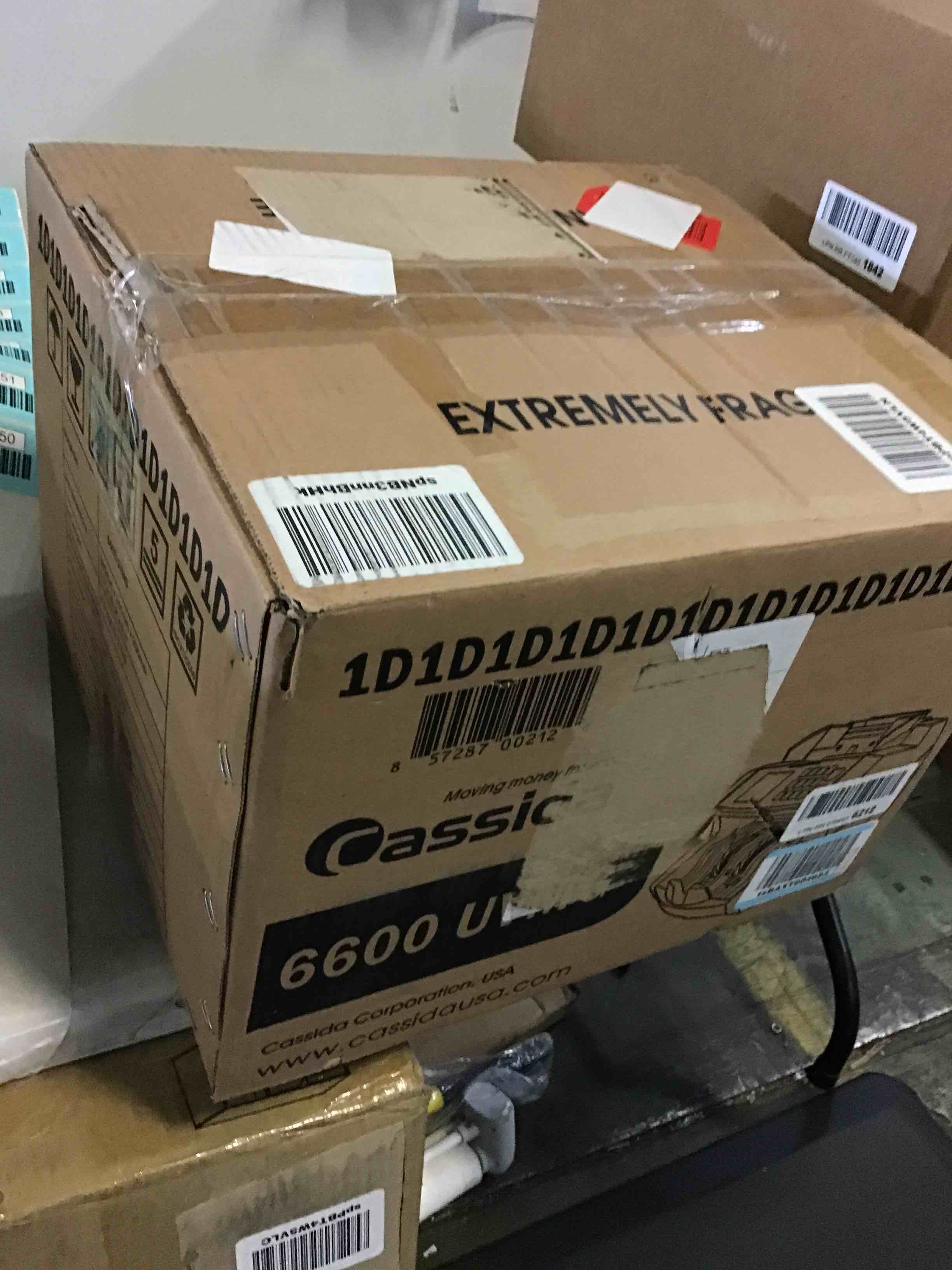 https://s3.amazonaws.com/lotting-images-prod/bidfta/BLU5310250_1690212361502.jpeg