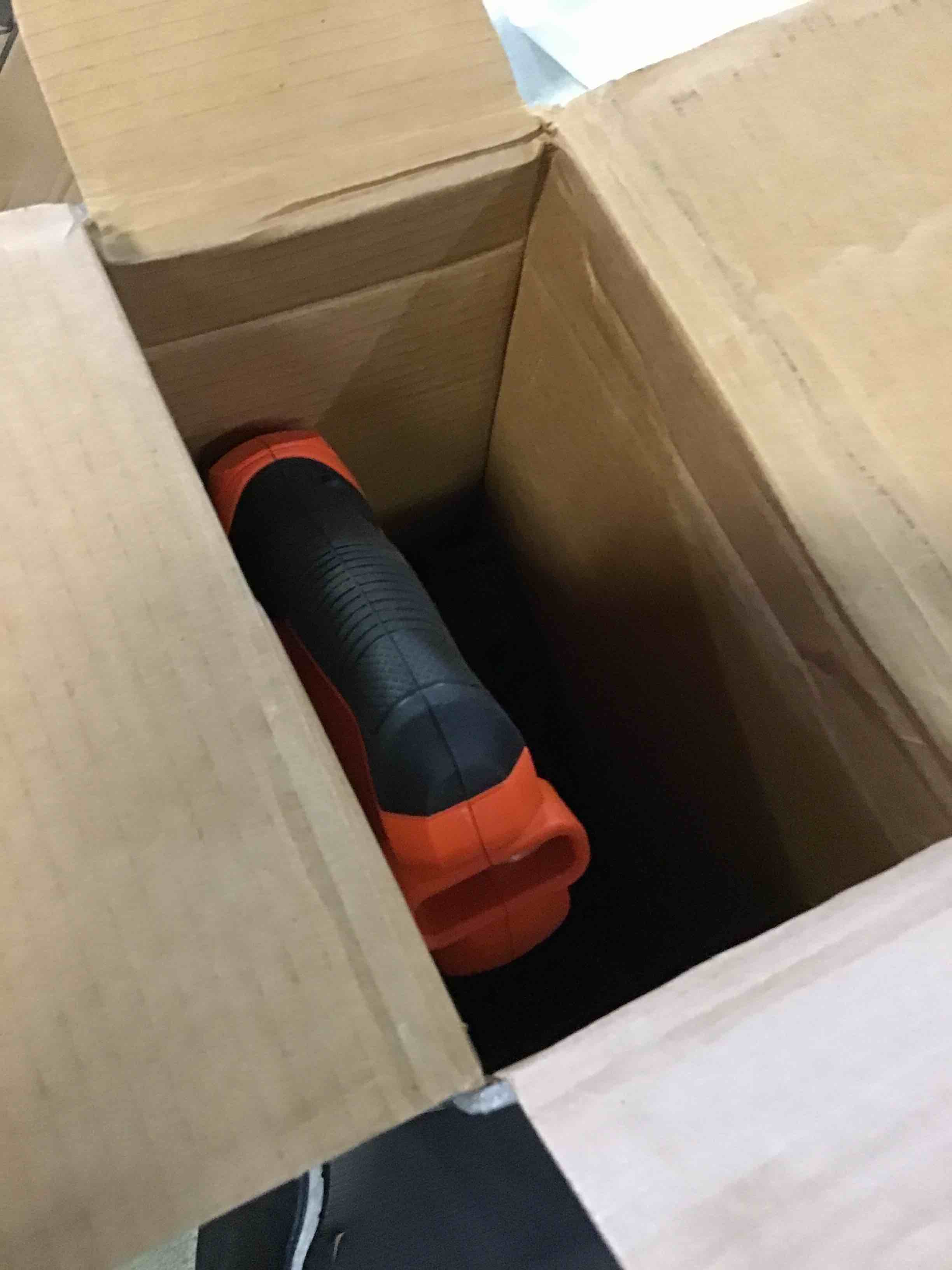 https://s3.amazonaws.com/lotting-images-prod/bidfta/BLU5310303_1690220358339.jpeg