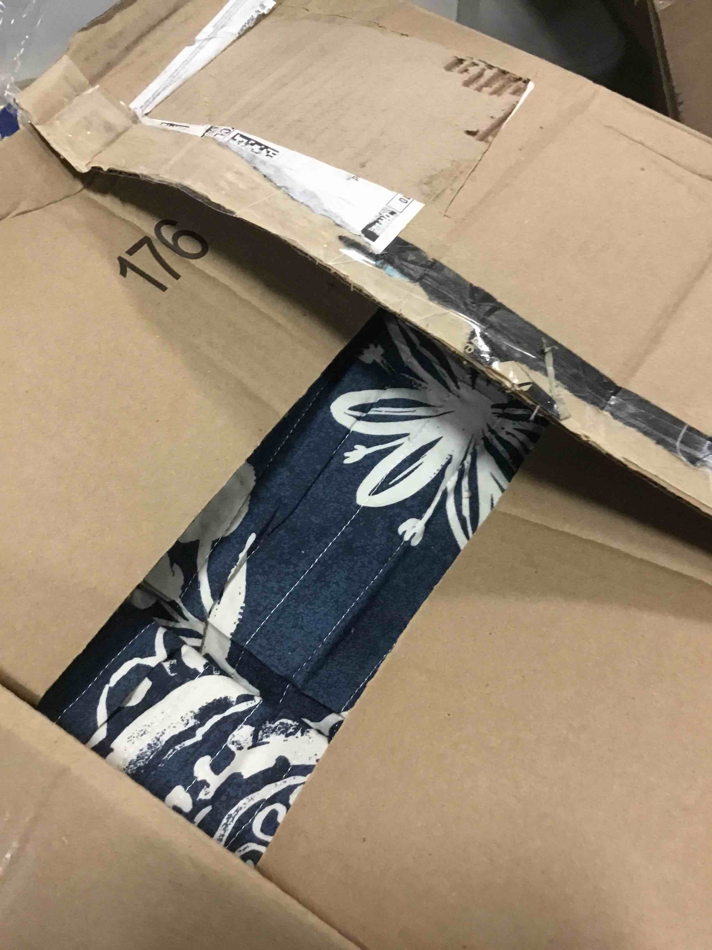 https://s3.amazonaws.com/lotting-images-prod/bidfta/BLU5311246_1689253037407.jpeg