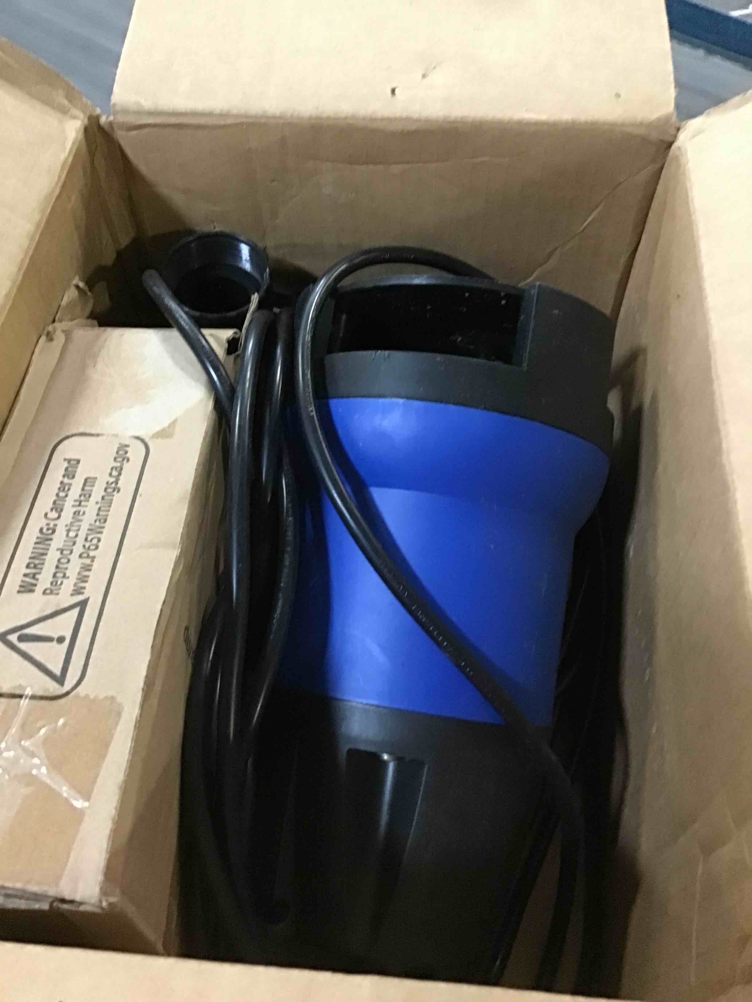 https://s3.amazonaws.com/lotting-images-prod/bidfta/BLU5311556_1689363229206.jpeg